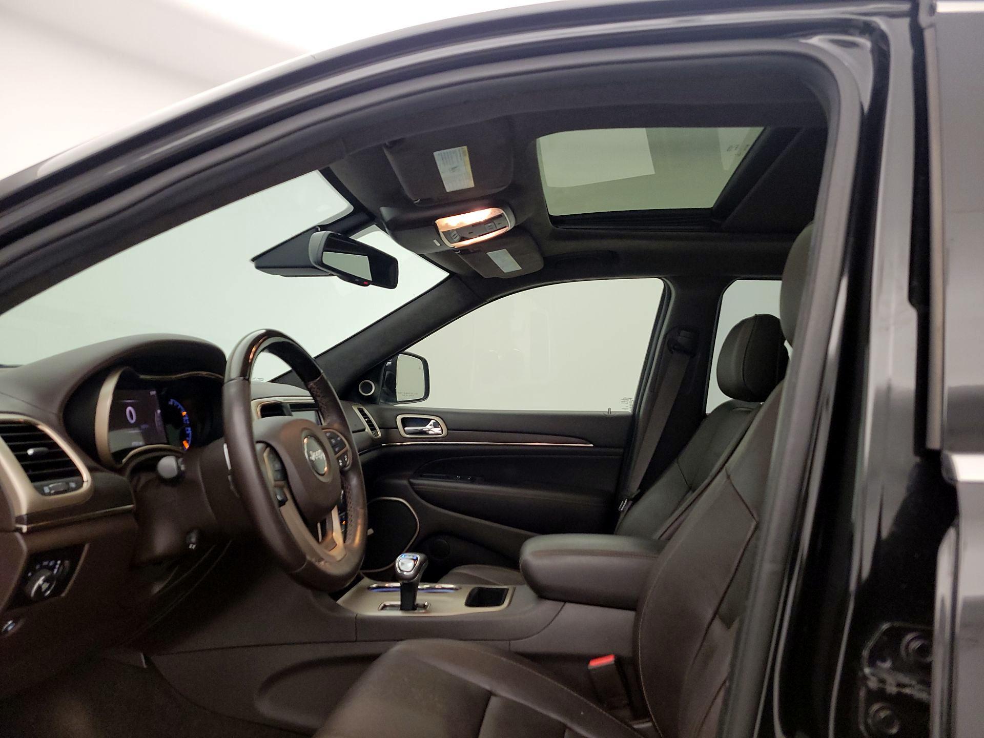 Thumbnail: 2014 Jeep Grand Cherokee - 19