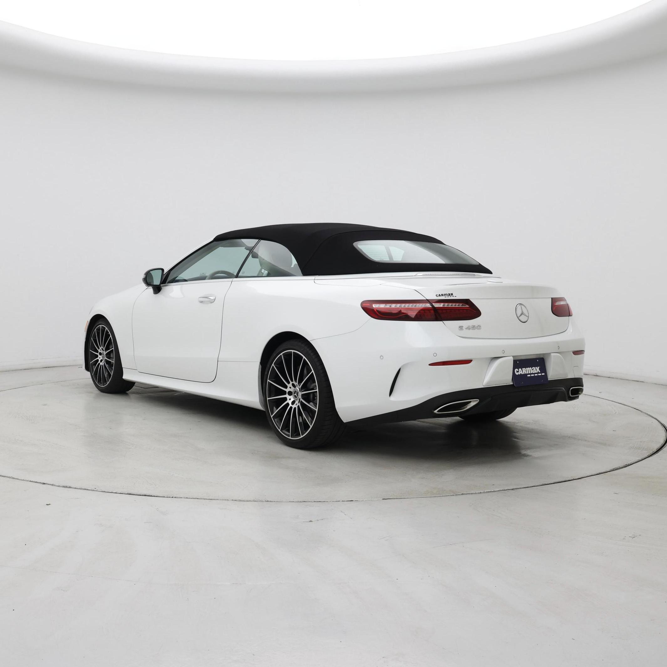 Thumbnail: 2023 Mercedes-Benz E-Class - 2