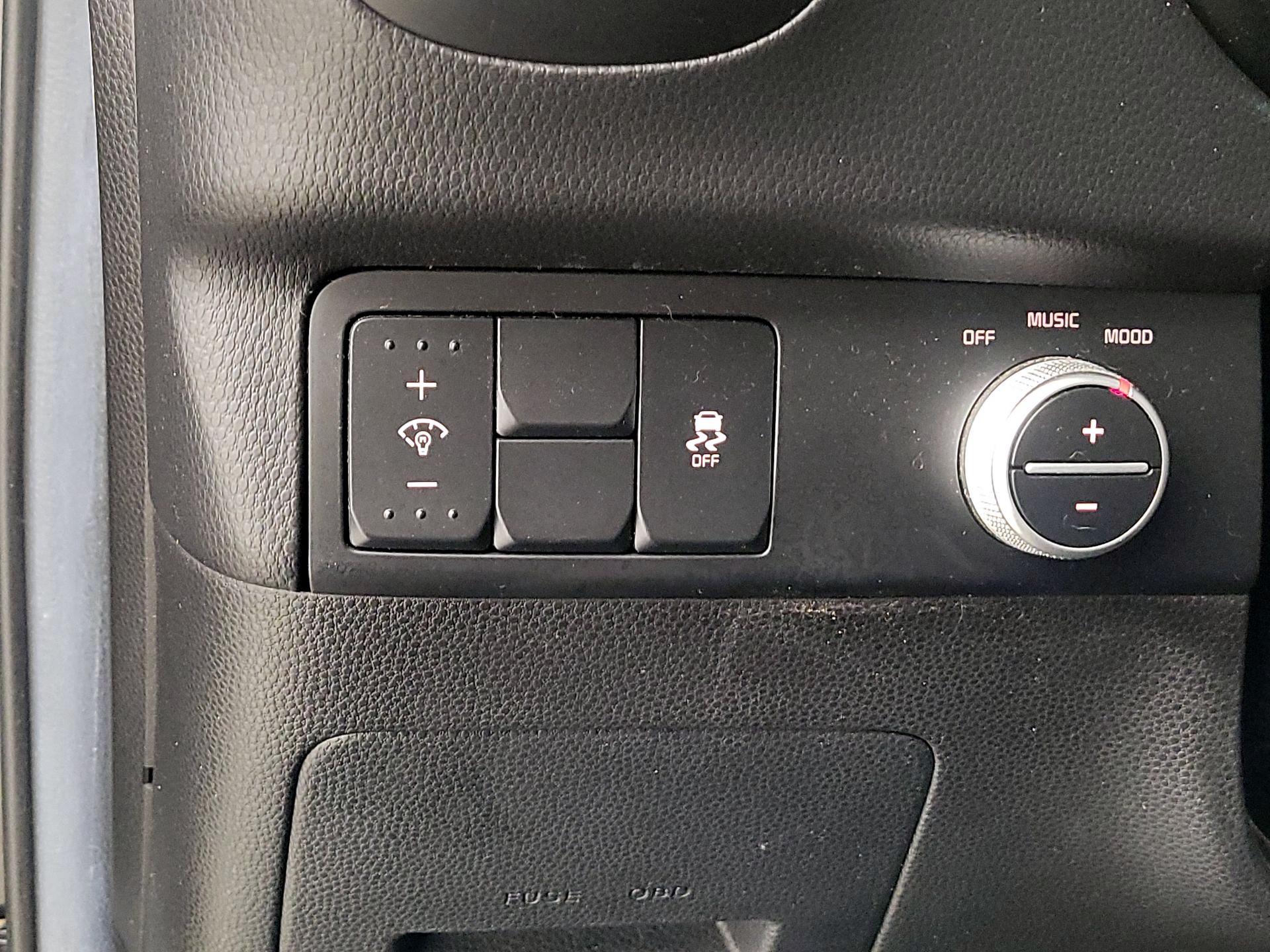 Thumbnail: 2015 Kia Soul - 13