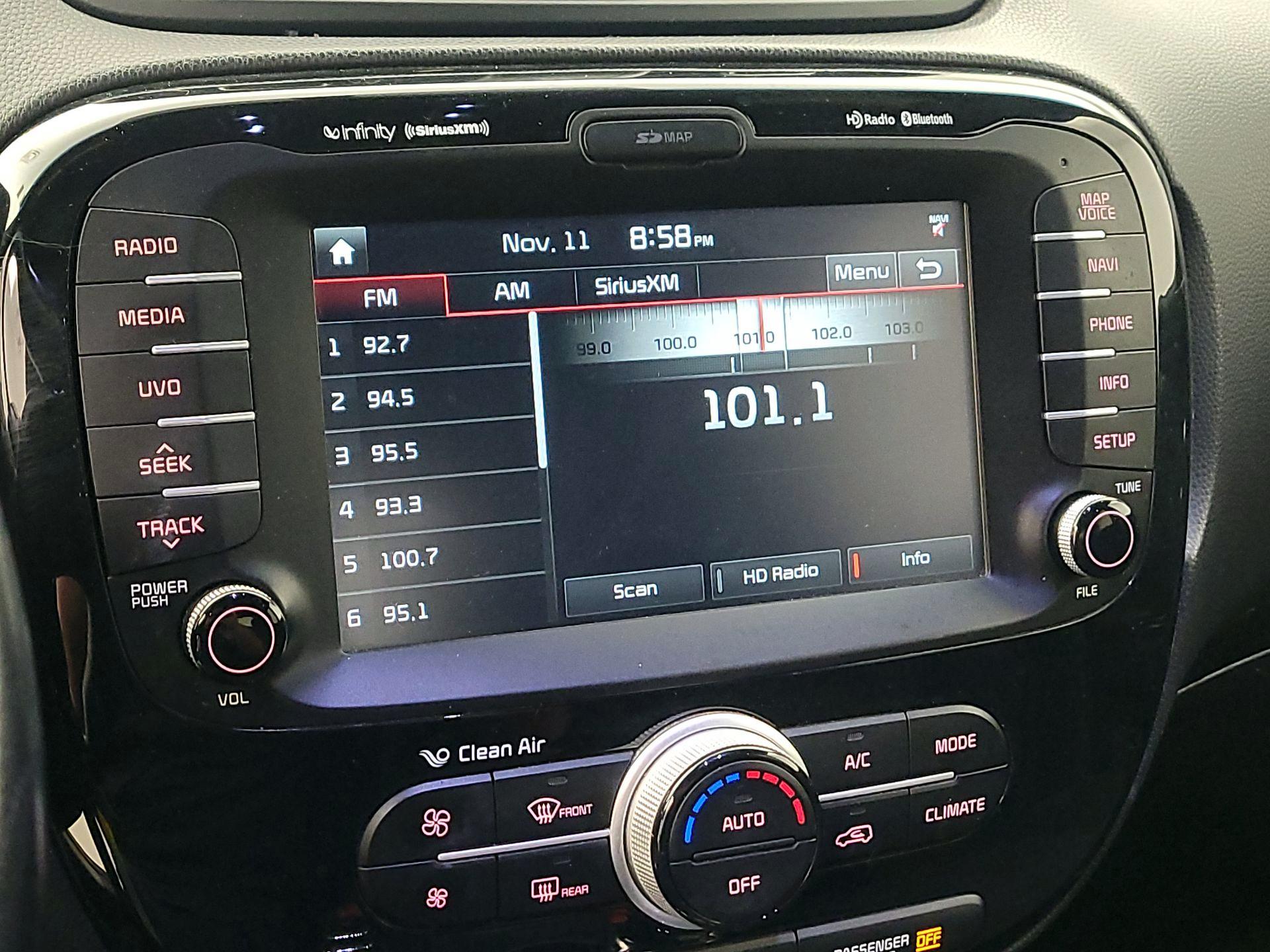 Thumbnail: 2015 Kia Soul - 16