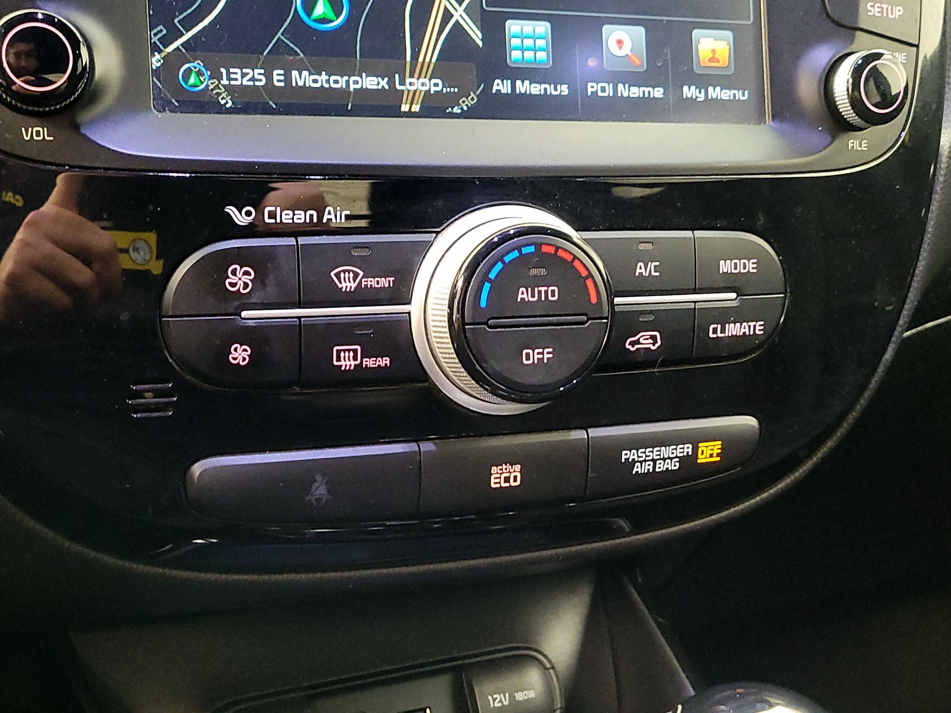 Thumbnail: 2015 Kia Soul - 17