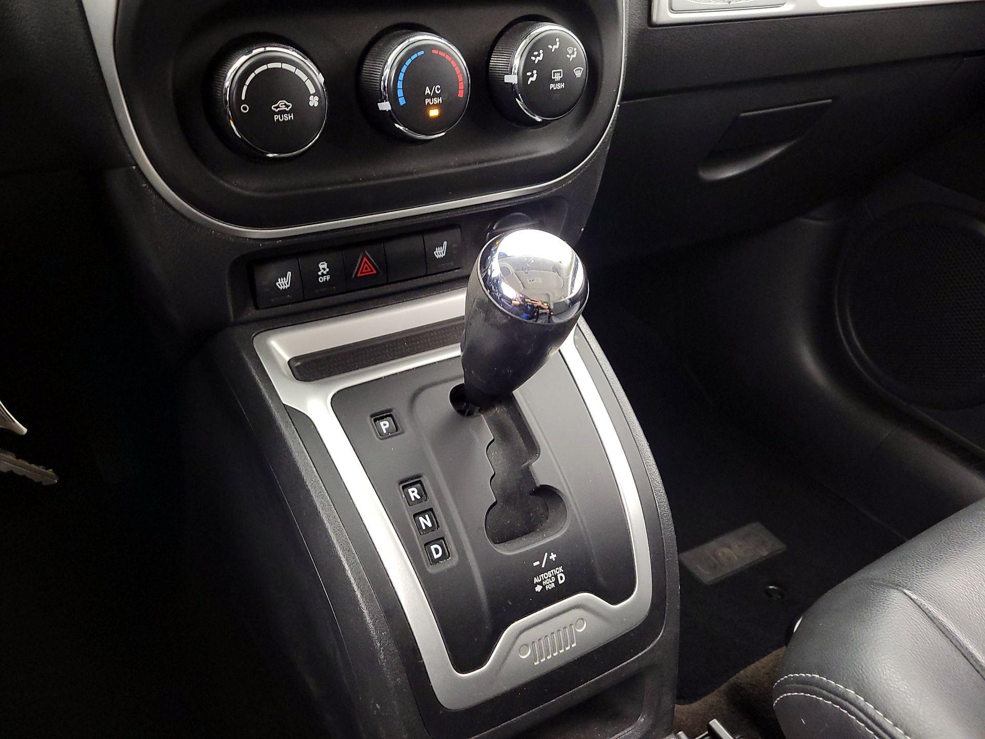 Thumbnail: 2014 Jeep Compass - 15