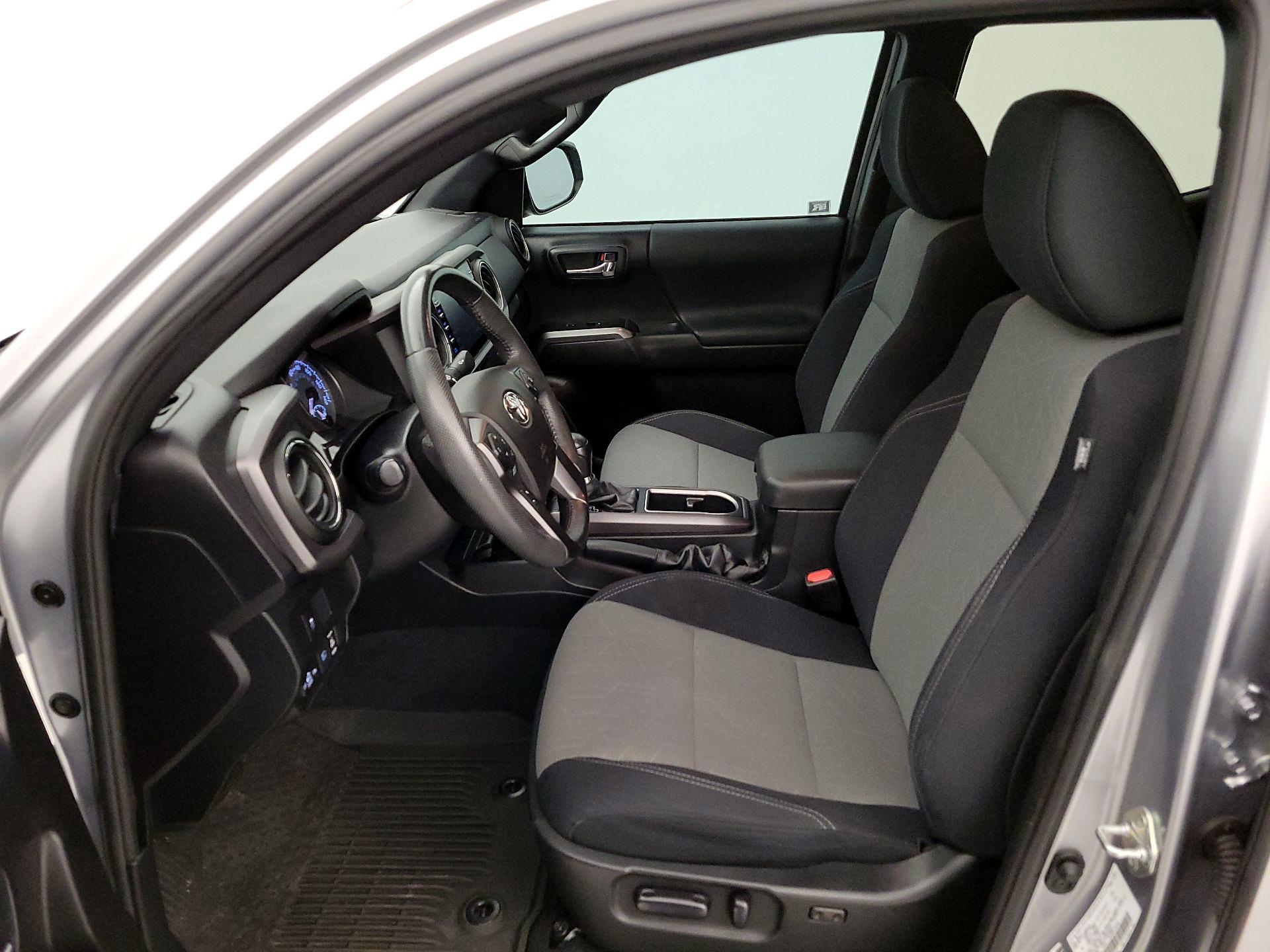 Thumbnail: 2021 Toyota Tacoma - 11