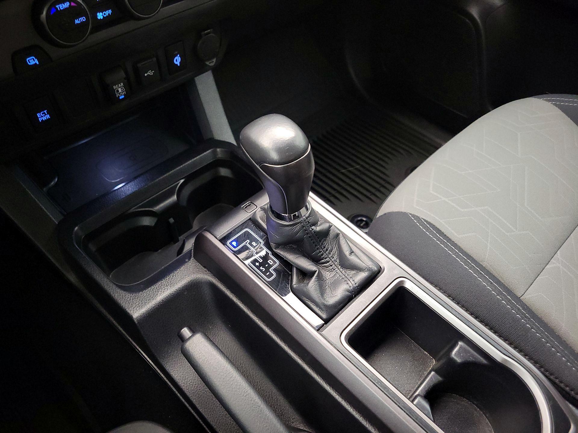 Thumbnail: 2021 Toyota Tacoma - 17