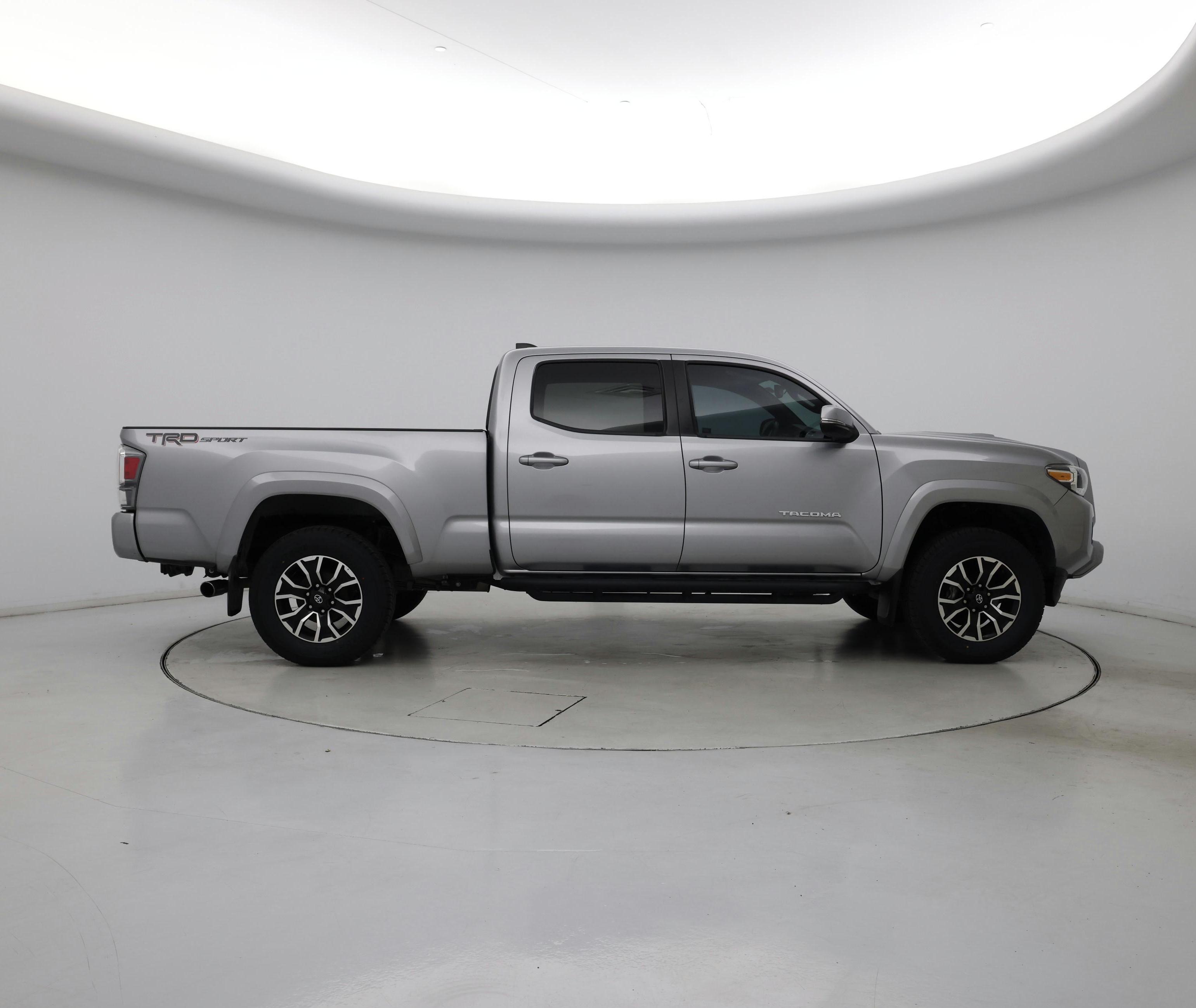 Thumbnail: 2021 Toyota Tacoma - 7