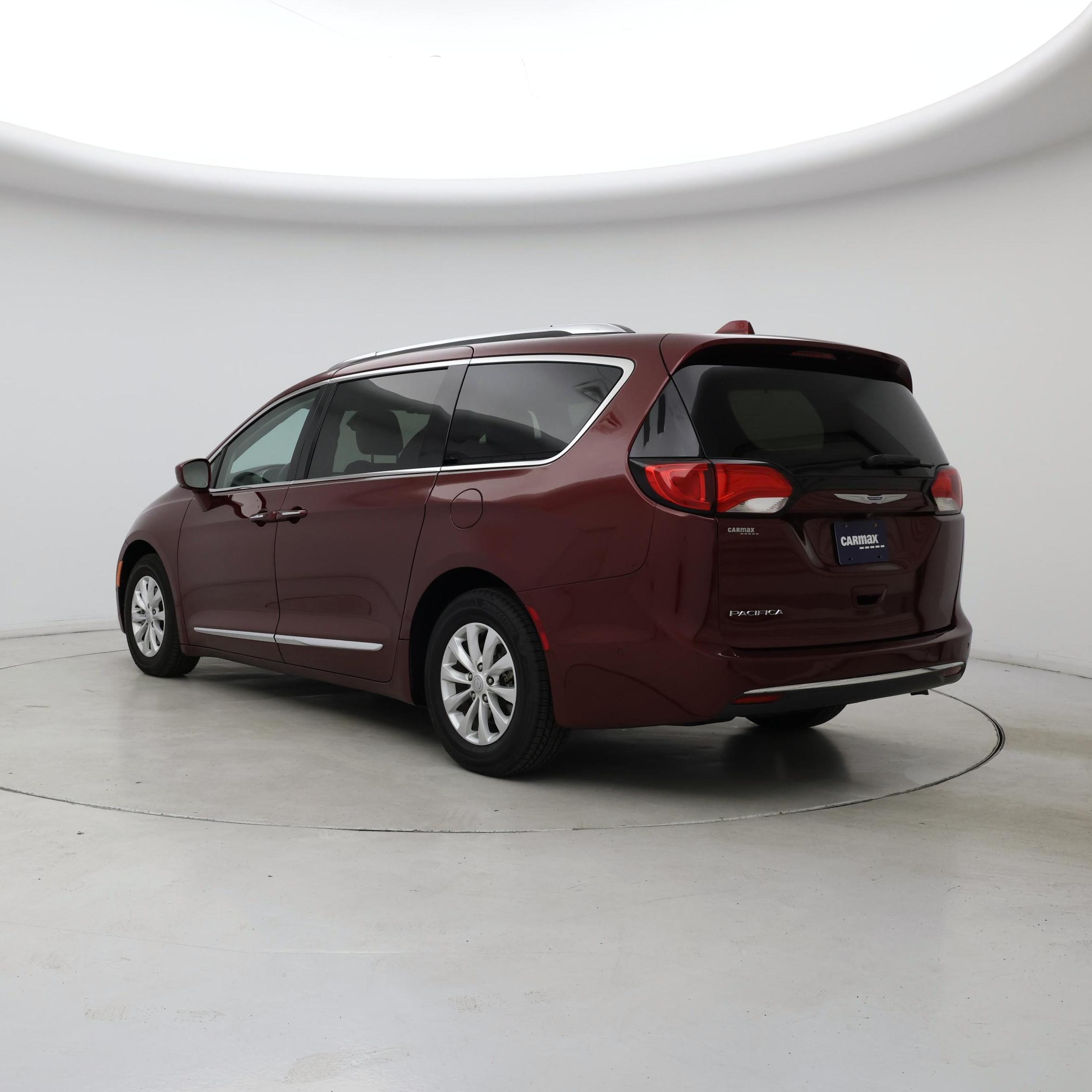 Thumbnail: 2018 Chrysler Pacifica - 2