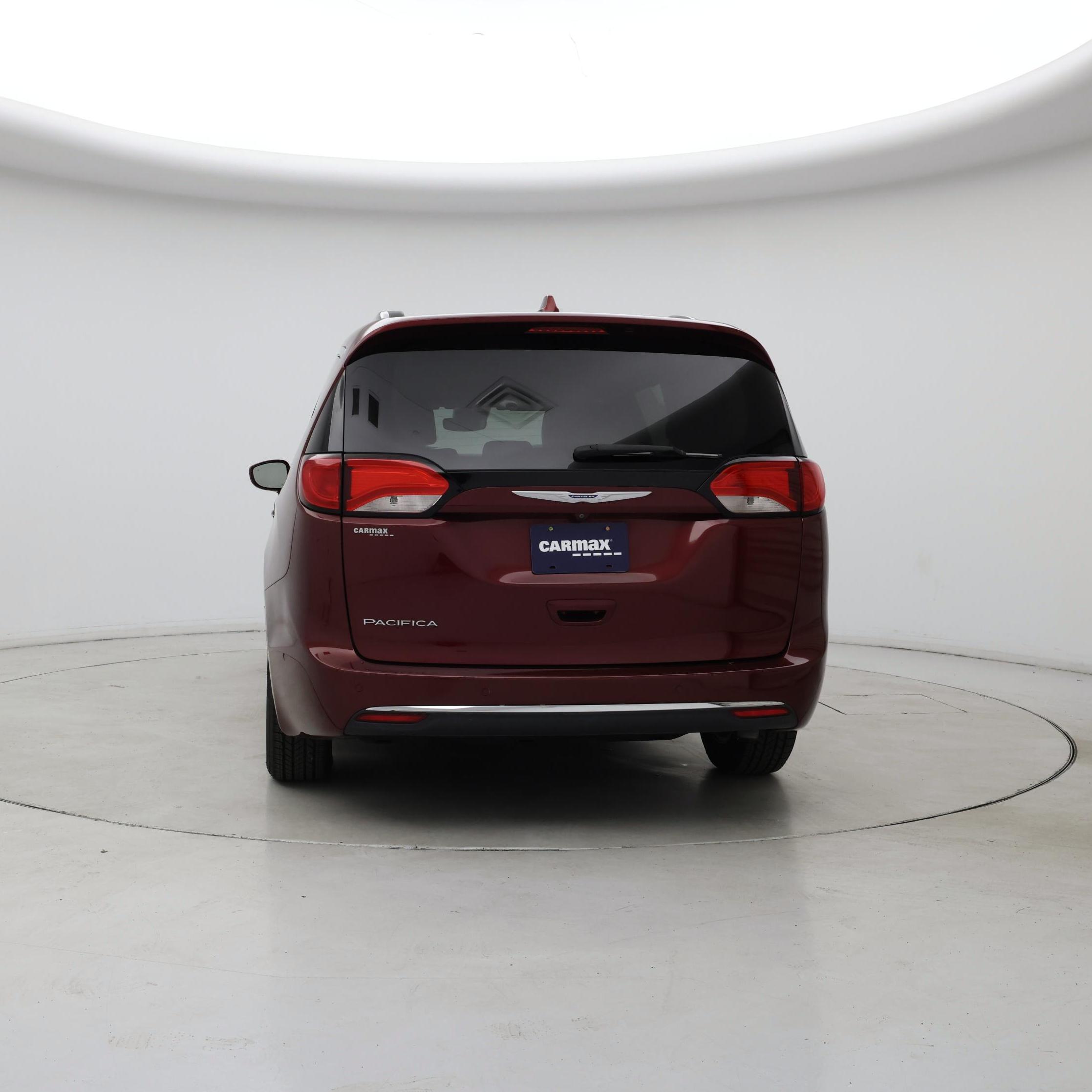 Thumbnail: 2018 Chrysler Pacifica - 6