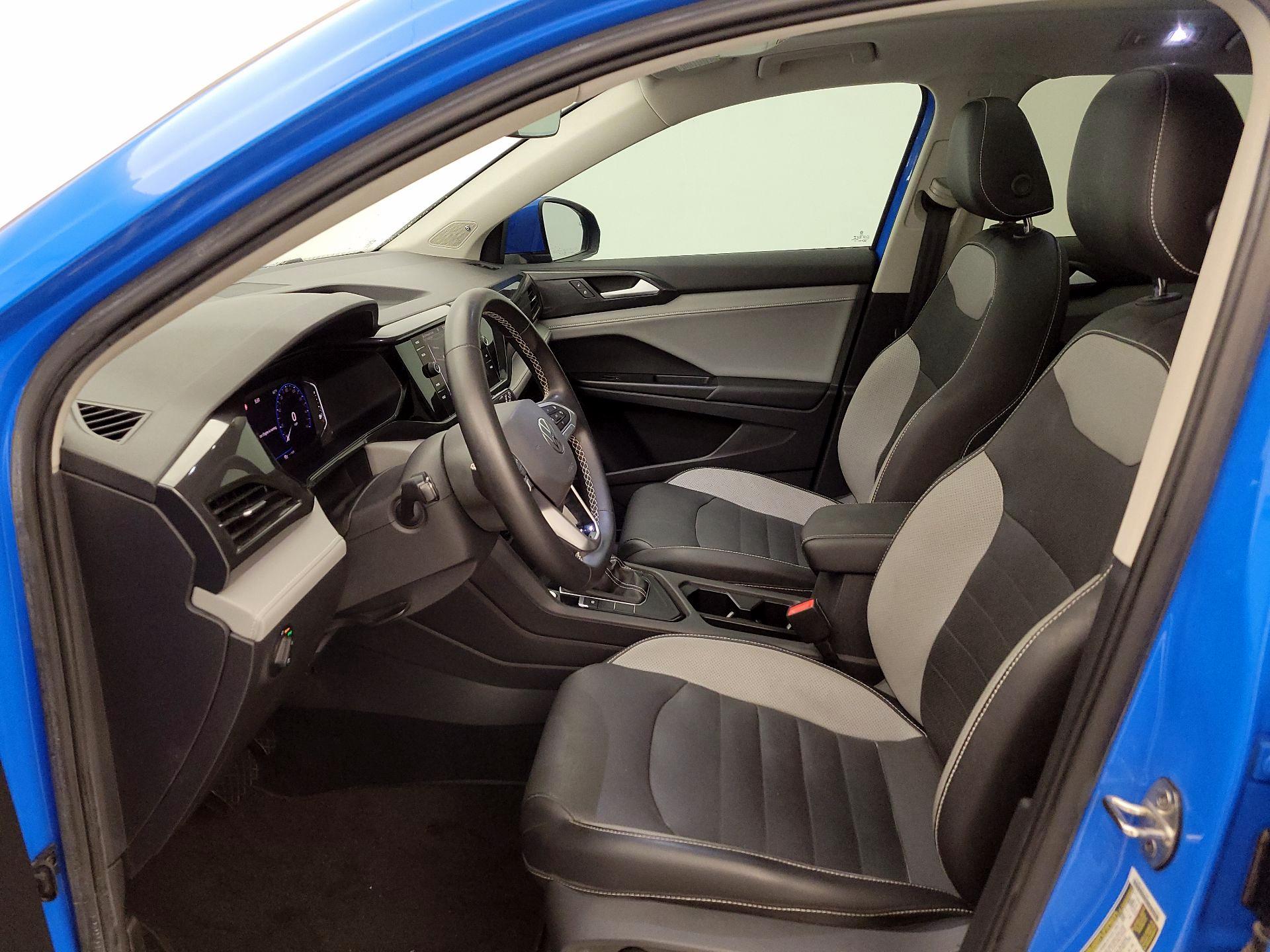 Thumbnail: 2022 Volkswagen Taos - 11