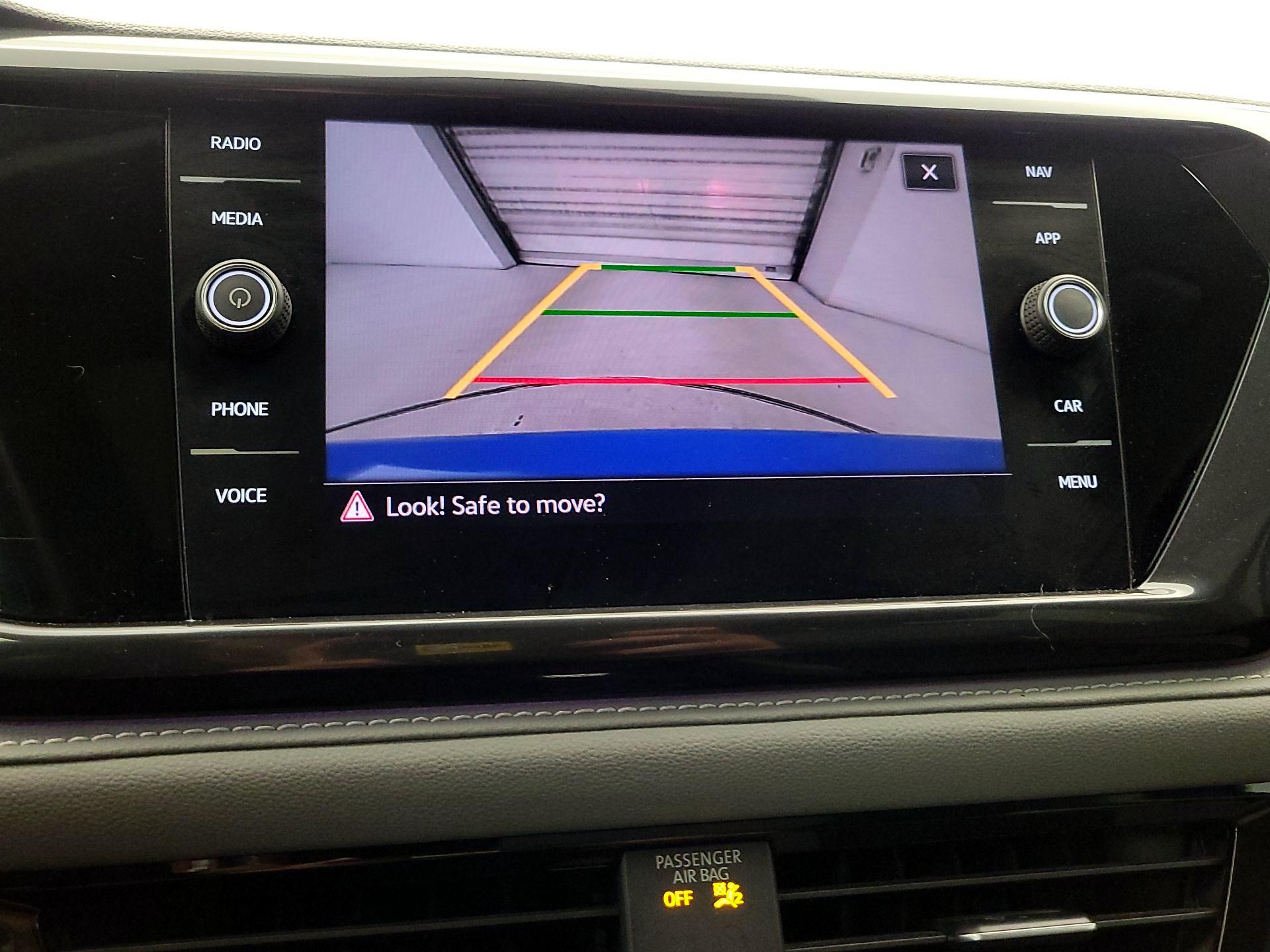 Thumbnail: 2022 Volkswagen Taos - 15