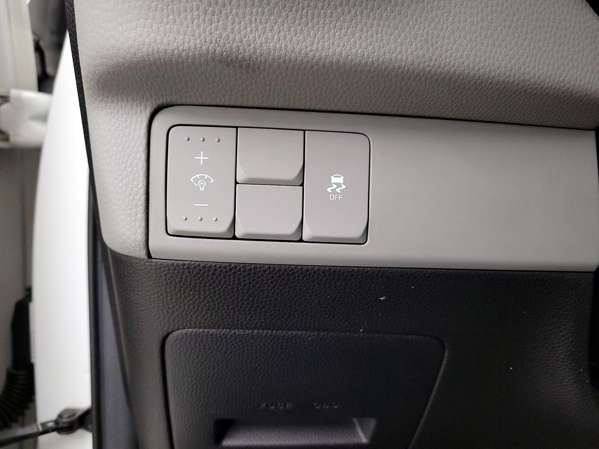 Thumbnail: 2015 Kia Soul - 13