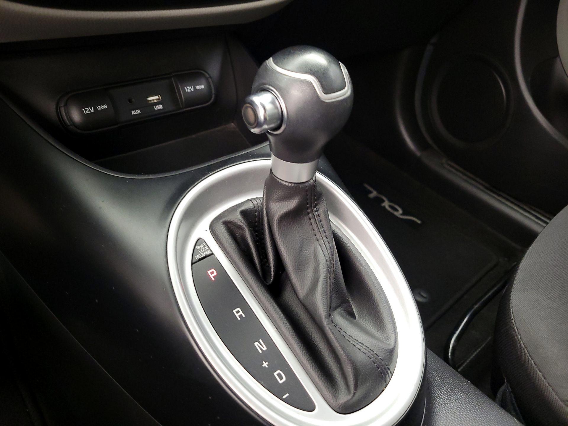 Thumbnail: 2015 Kia Soul - 16