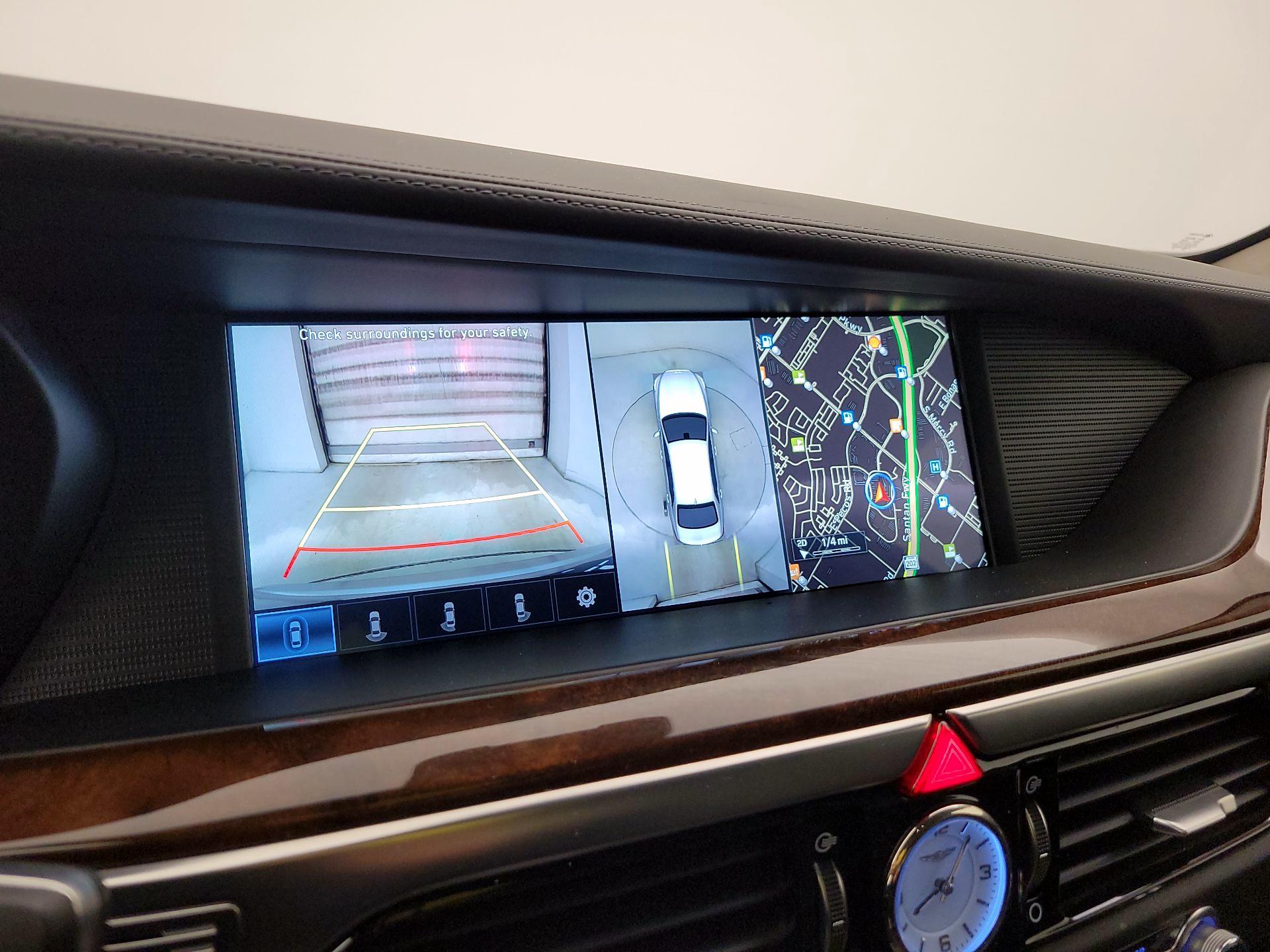 Thumbnail: 2018 Genesis G90 - 15