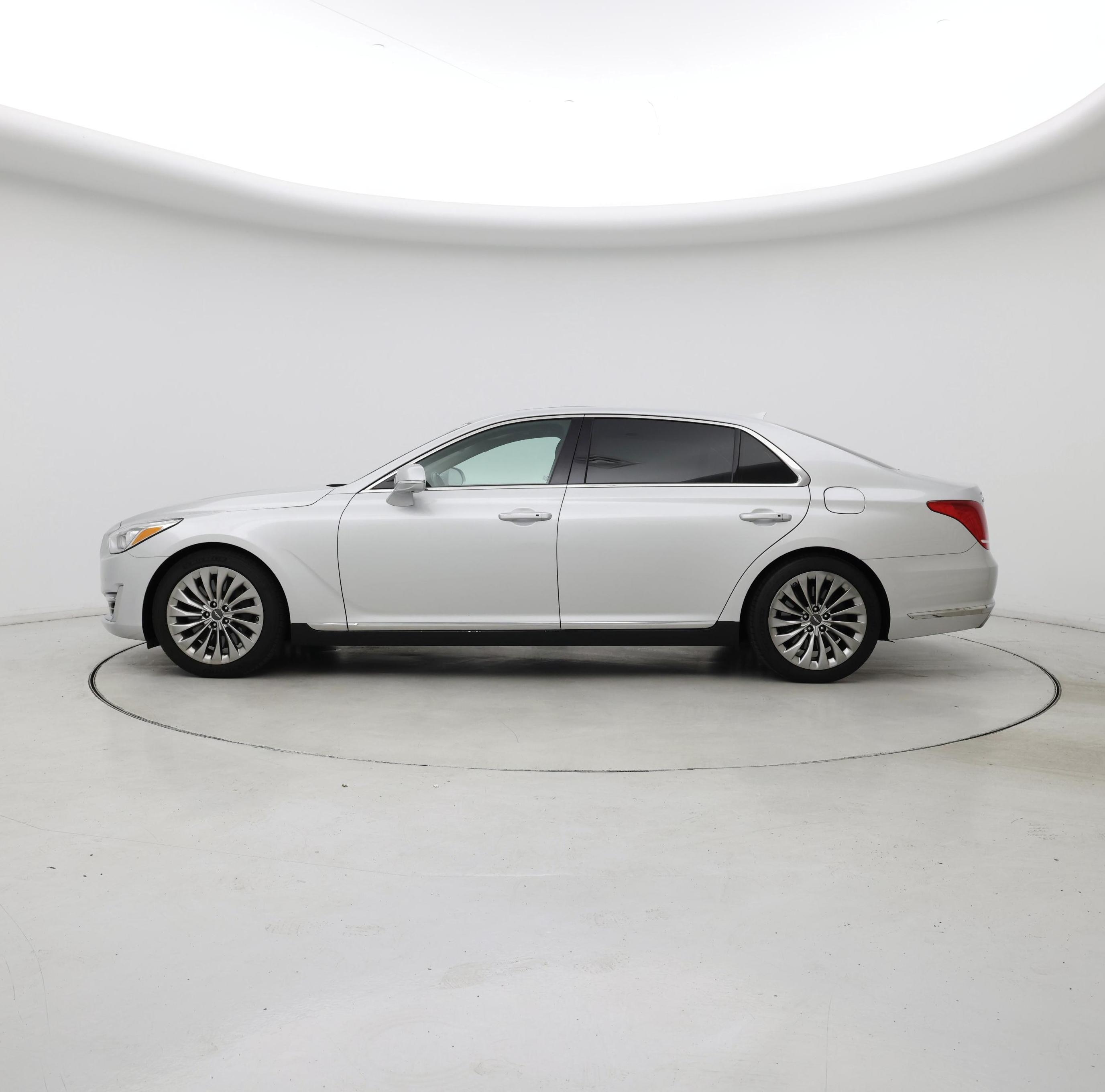 Thumbnail: 2018 Genesis G90 - 3