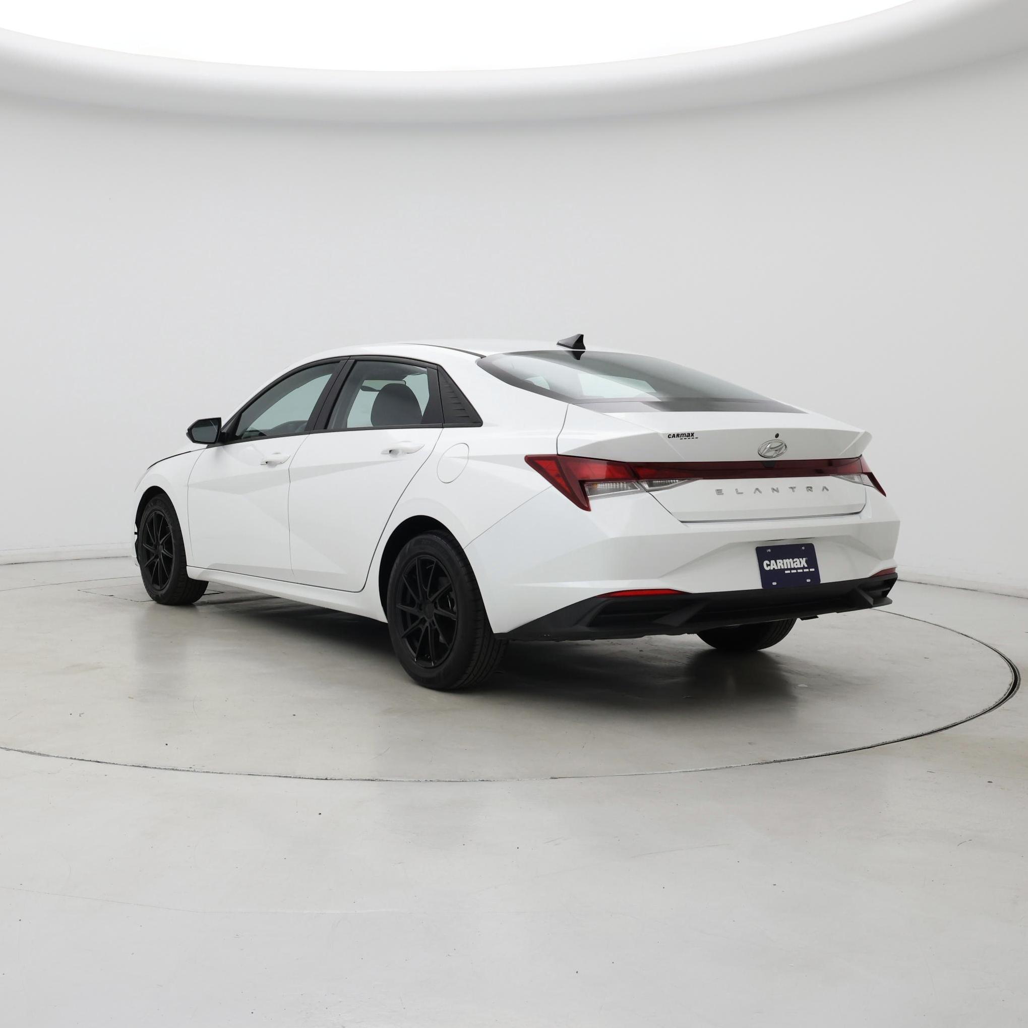 Thumbnail: 2021 Hyundai Elantra - 2