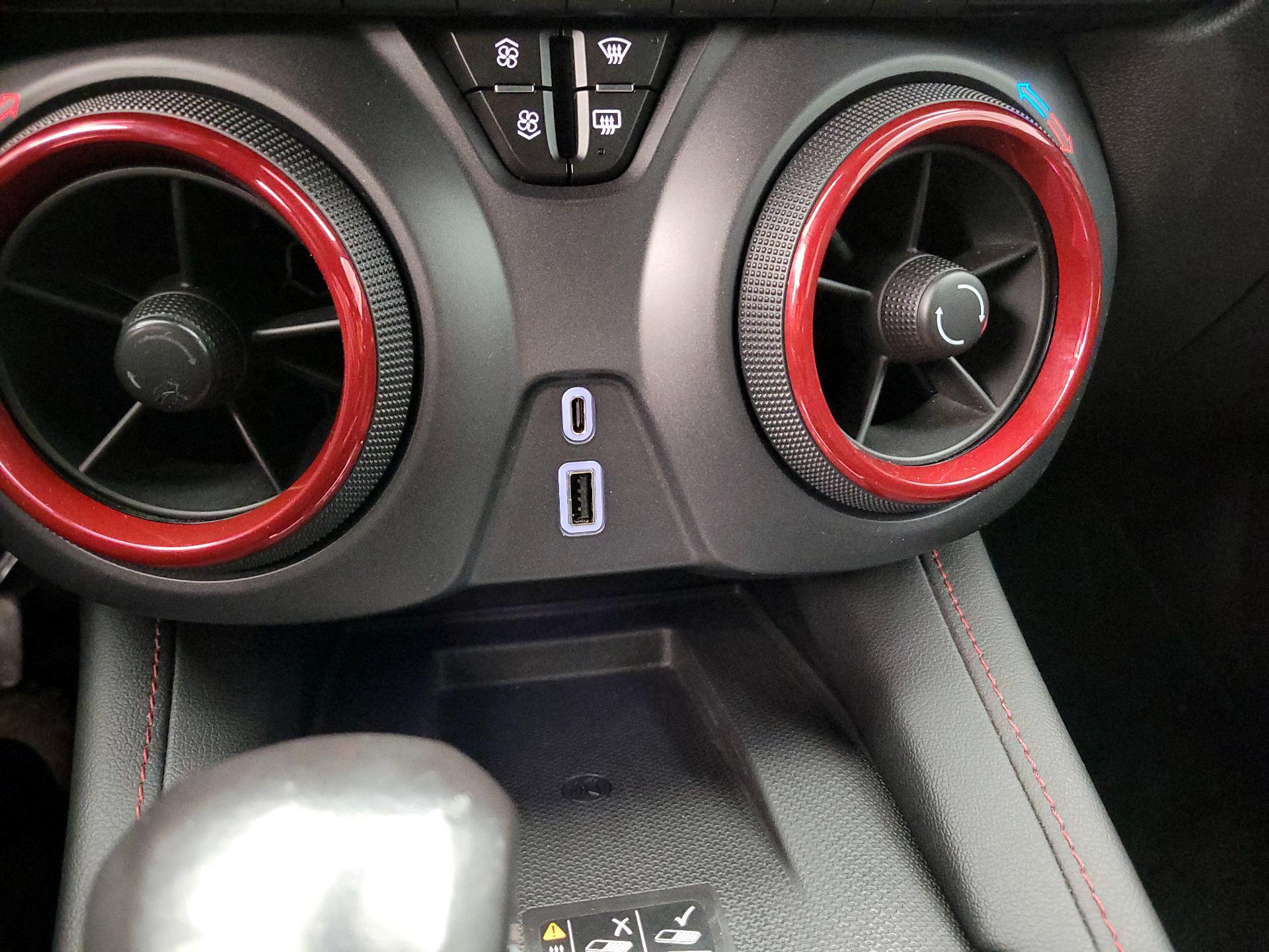 Thumbnail: 2019 Chevrolet Blazer - 19