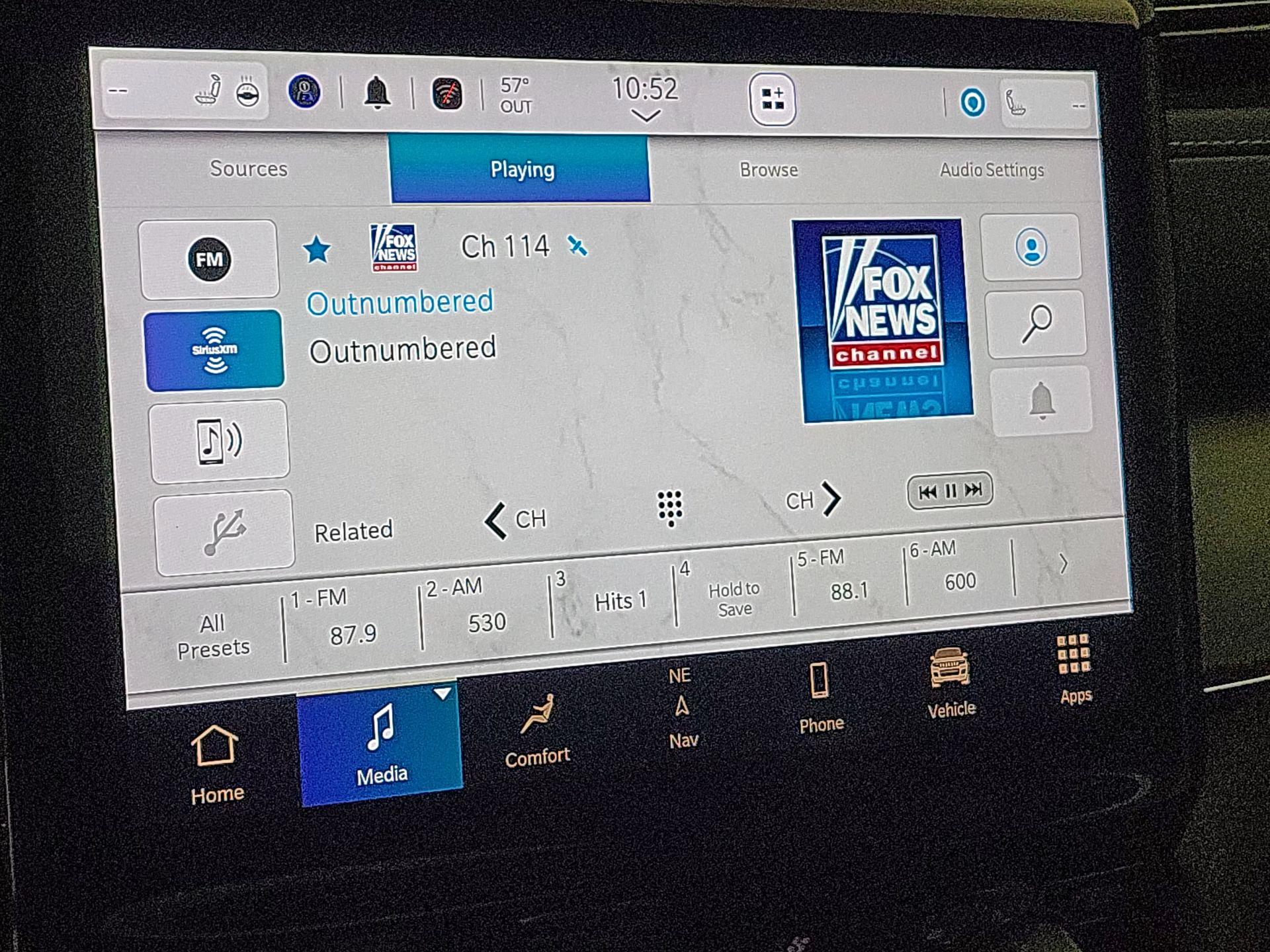 Thumbnail: 2023 Jeep Grand Cherokee - 16