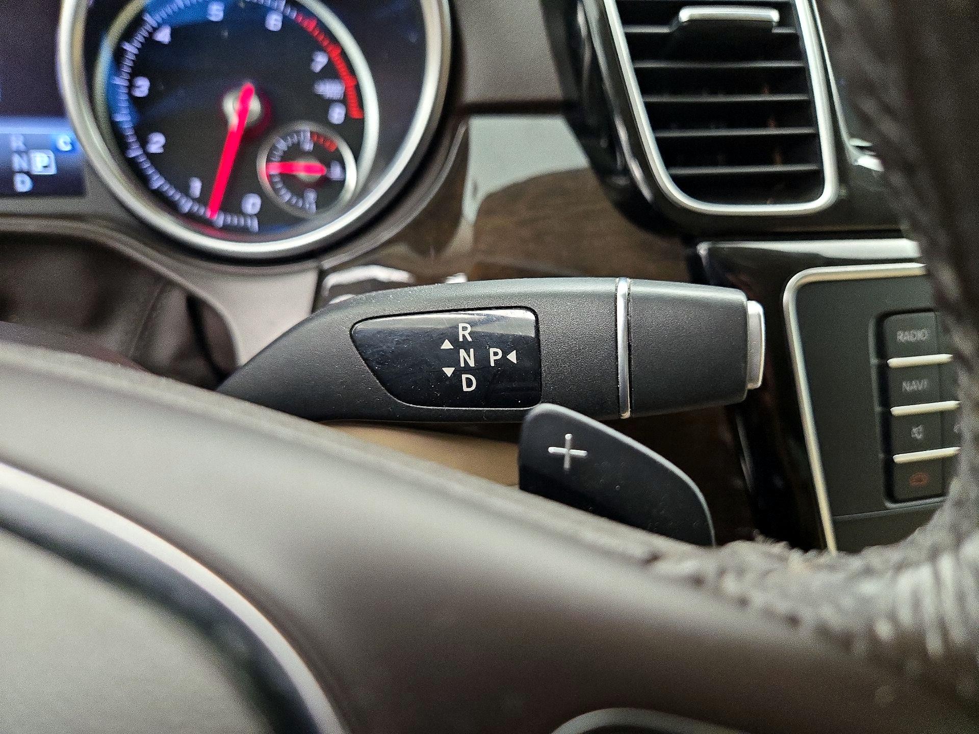 Thumbnail: 2019 Mercedes-Benz GLE - 17