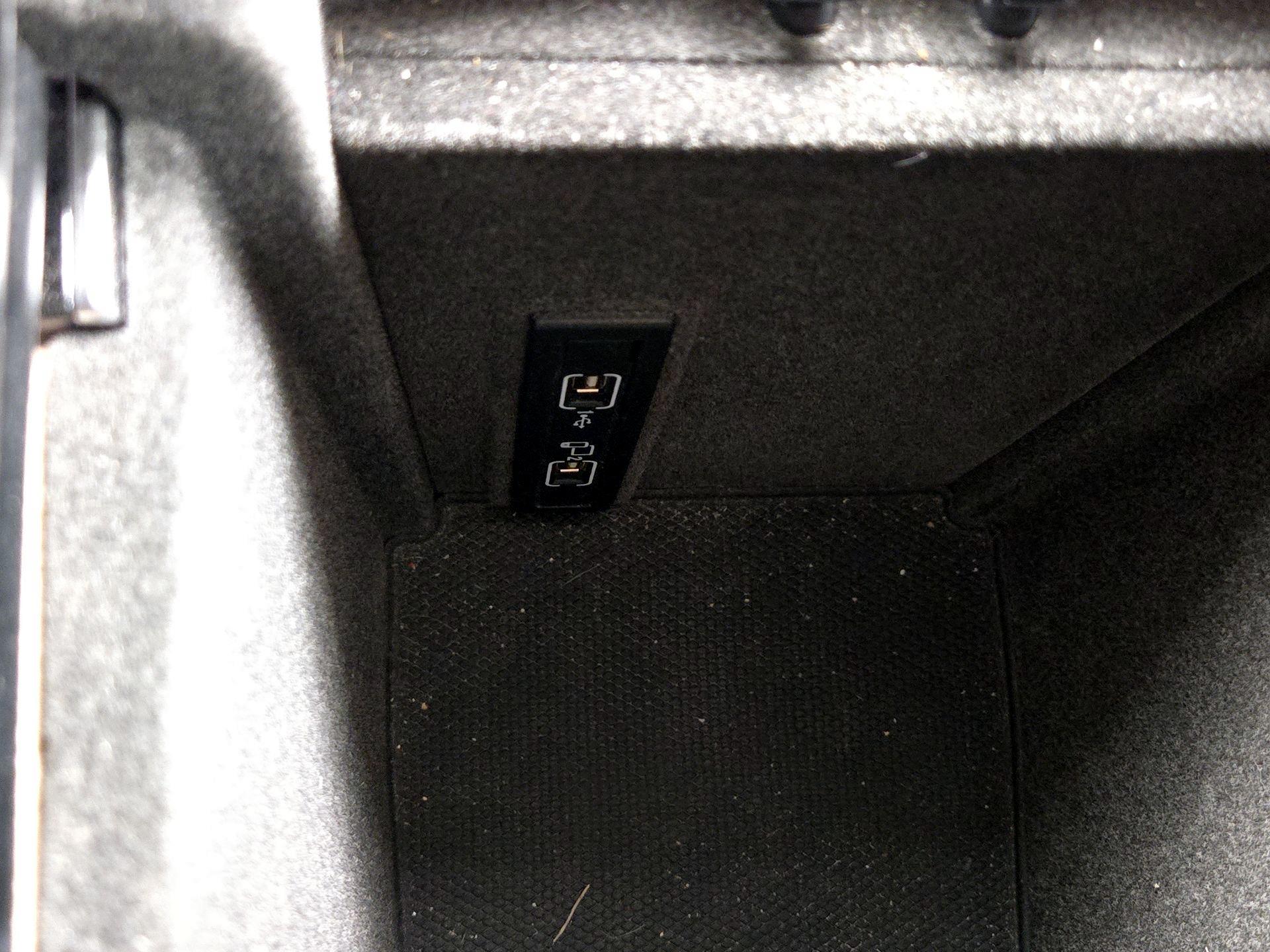 Thumbnail: 2019 Mercedes-Benz GLE - 18