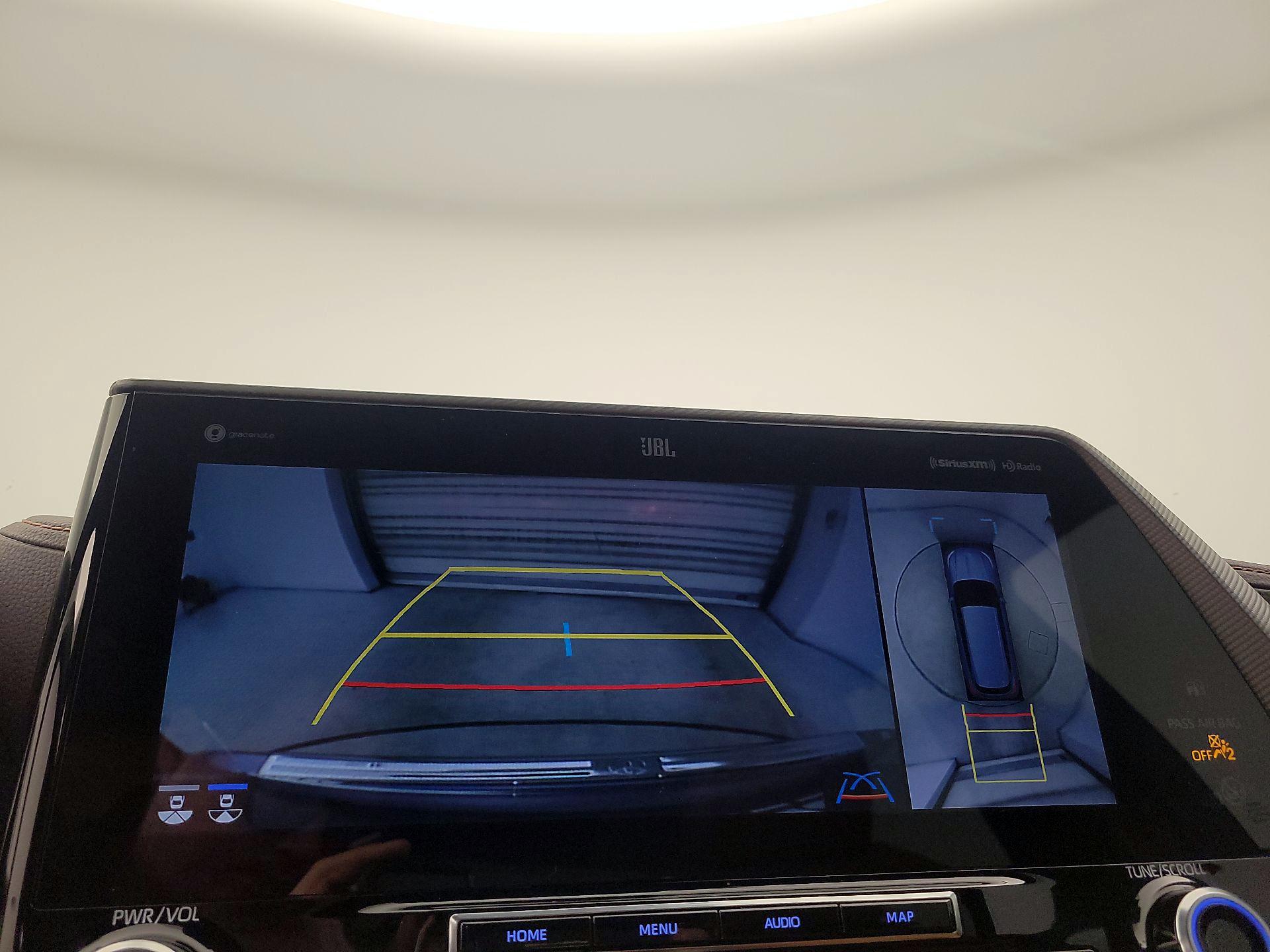 Thumbnail: 2021 Toyota Highlander - 15