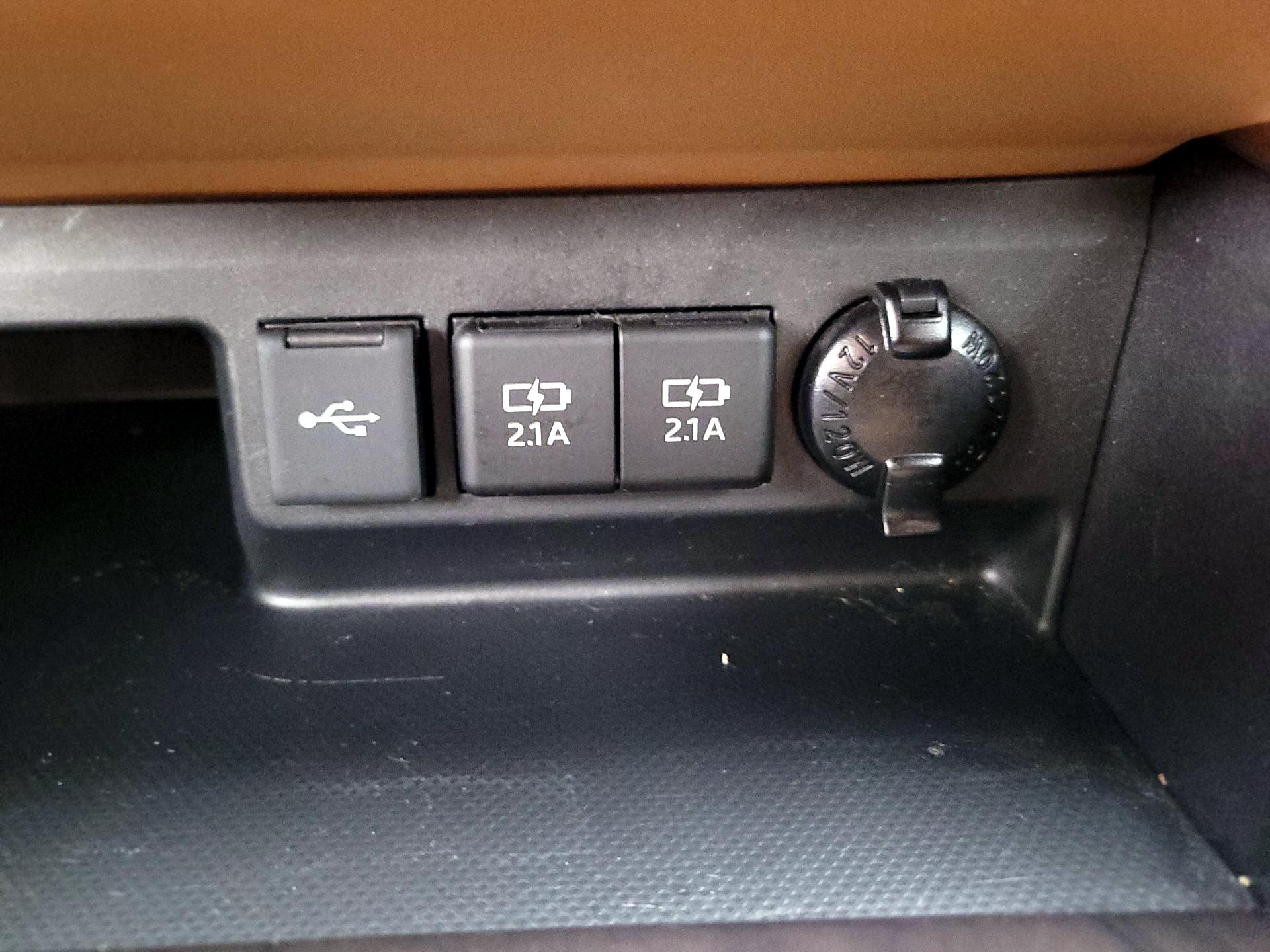 Thumbnail: 2021 Toyota Highlander - 19