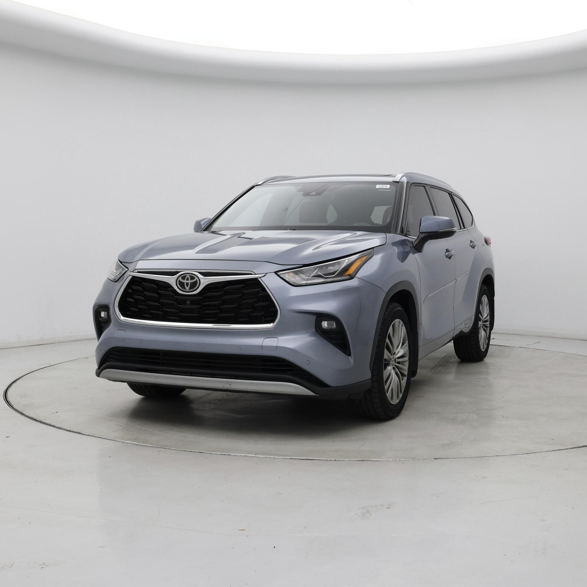 Thumbnail: 2021 Toyota Highlander - 4