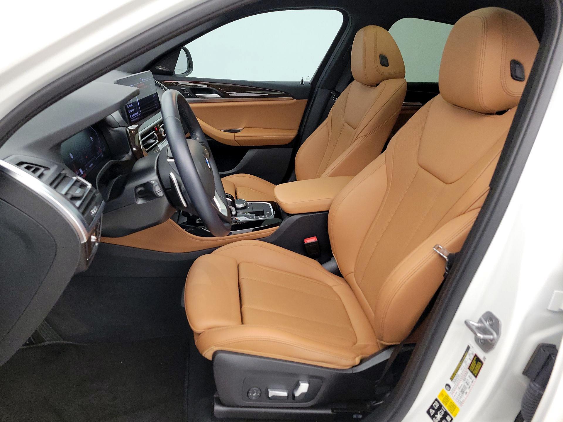 Thumbnail: 2023 BMW X4 - 11