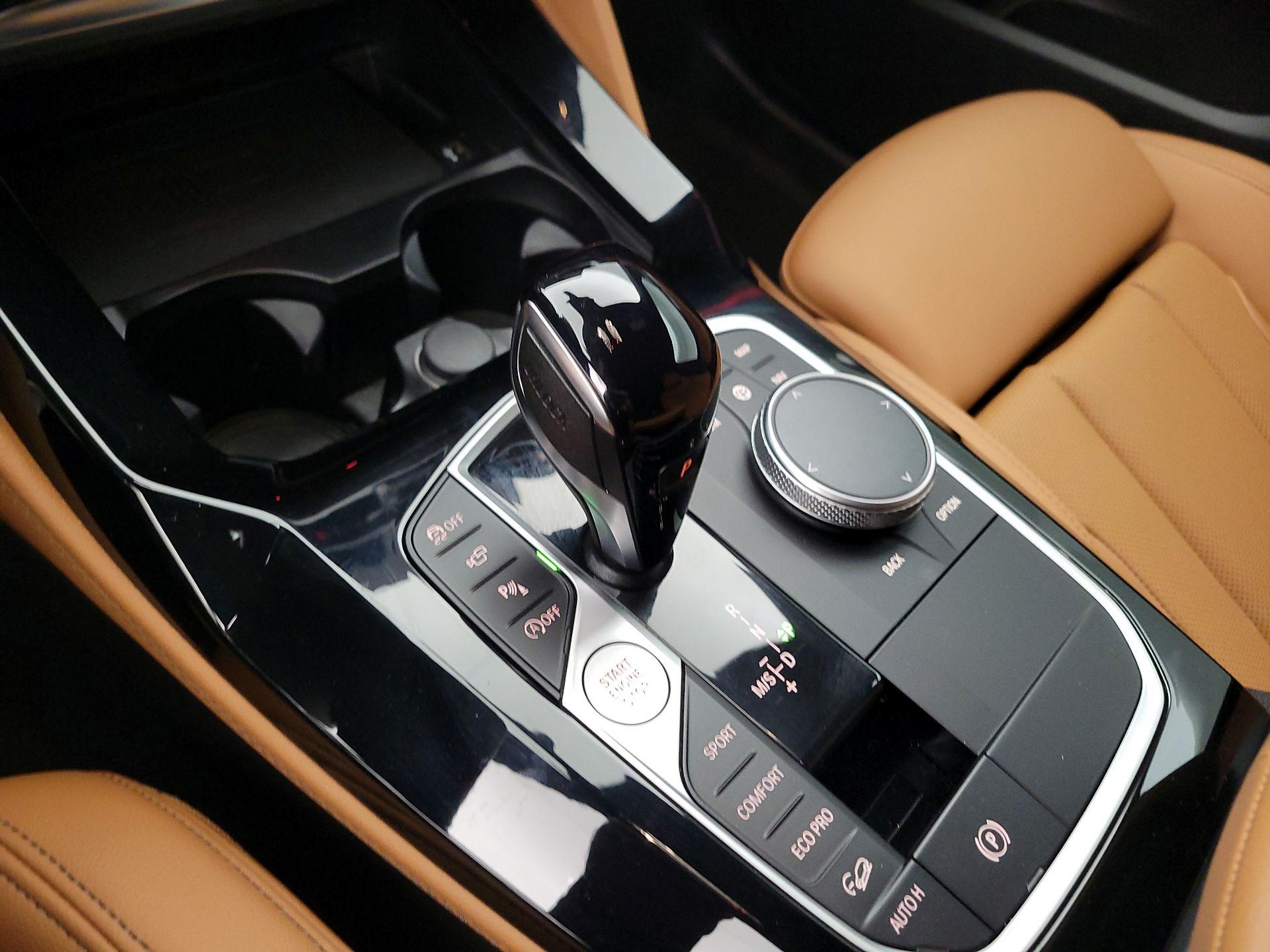 Thumbnail: 2023 BMW X4 - 18