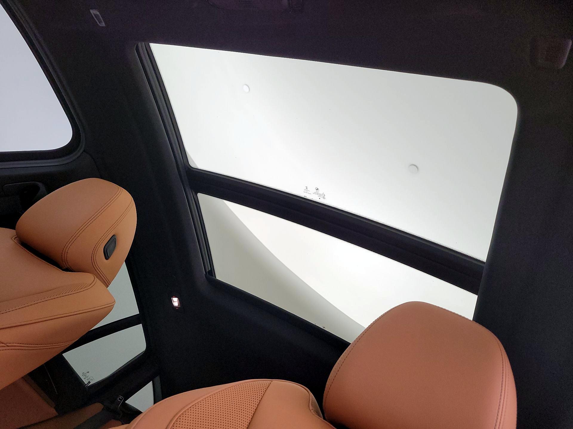 Thumbnail: 2023 BMW X4 - 20