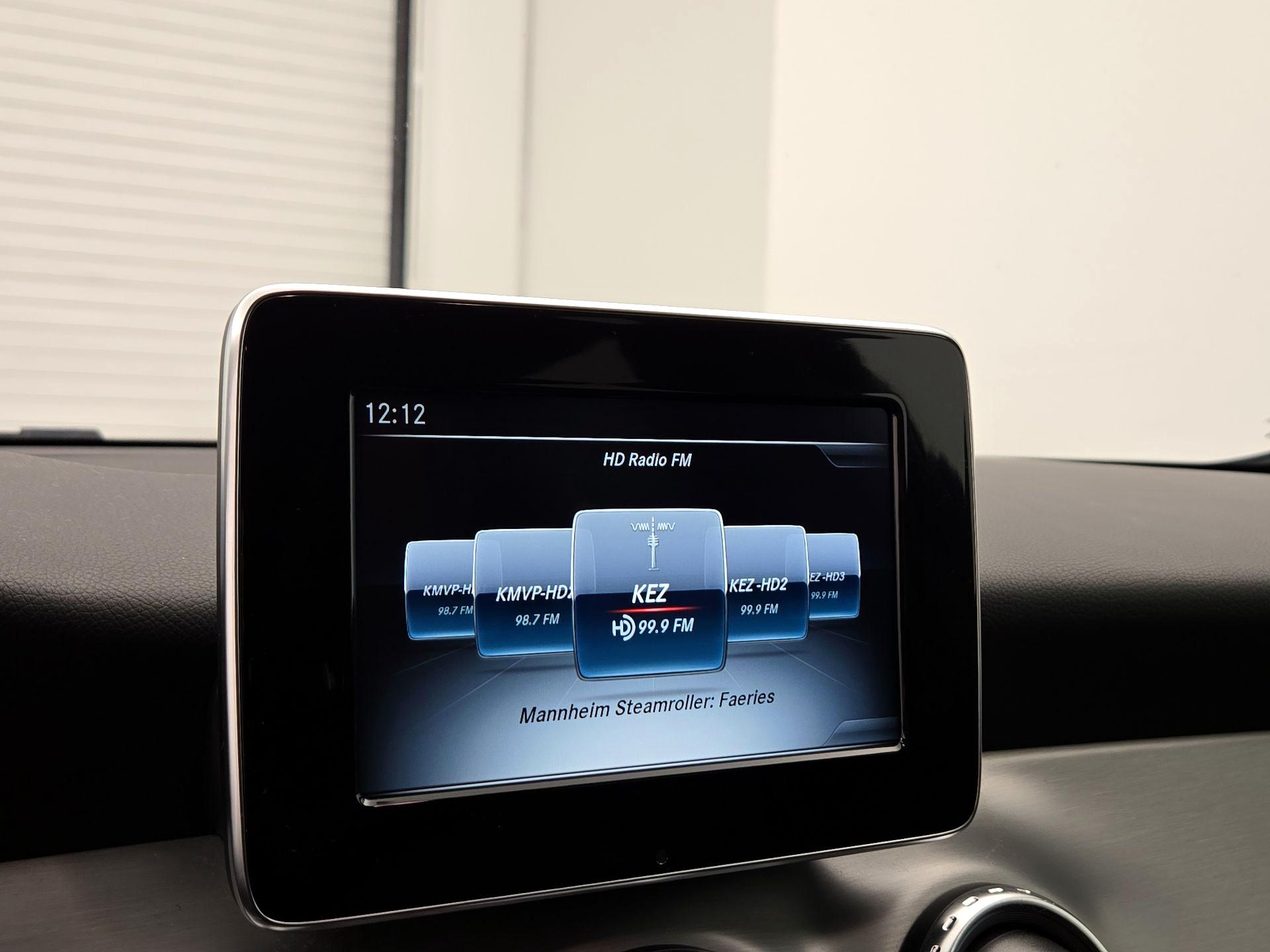 Thumbnail: 2017 Mercedes-Benz GLA - 15