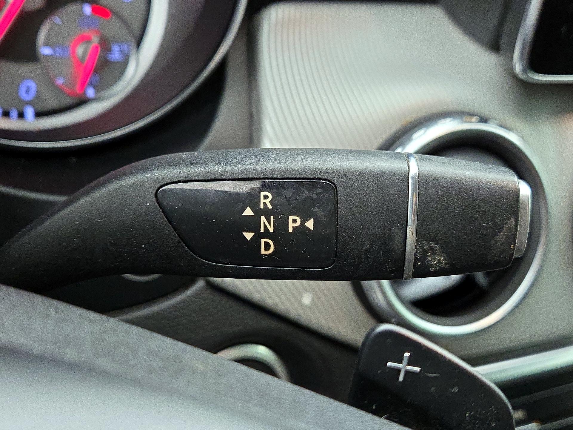 Thumbnail: 2016 Mercedes-Benz GLA - 16