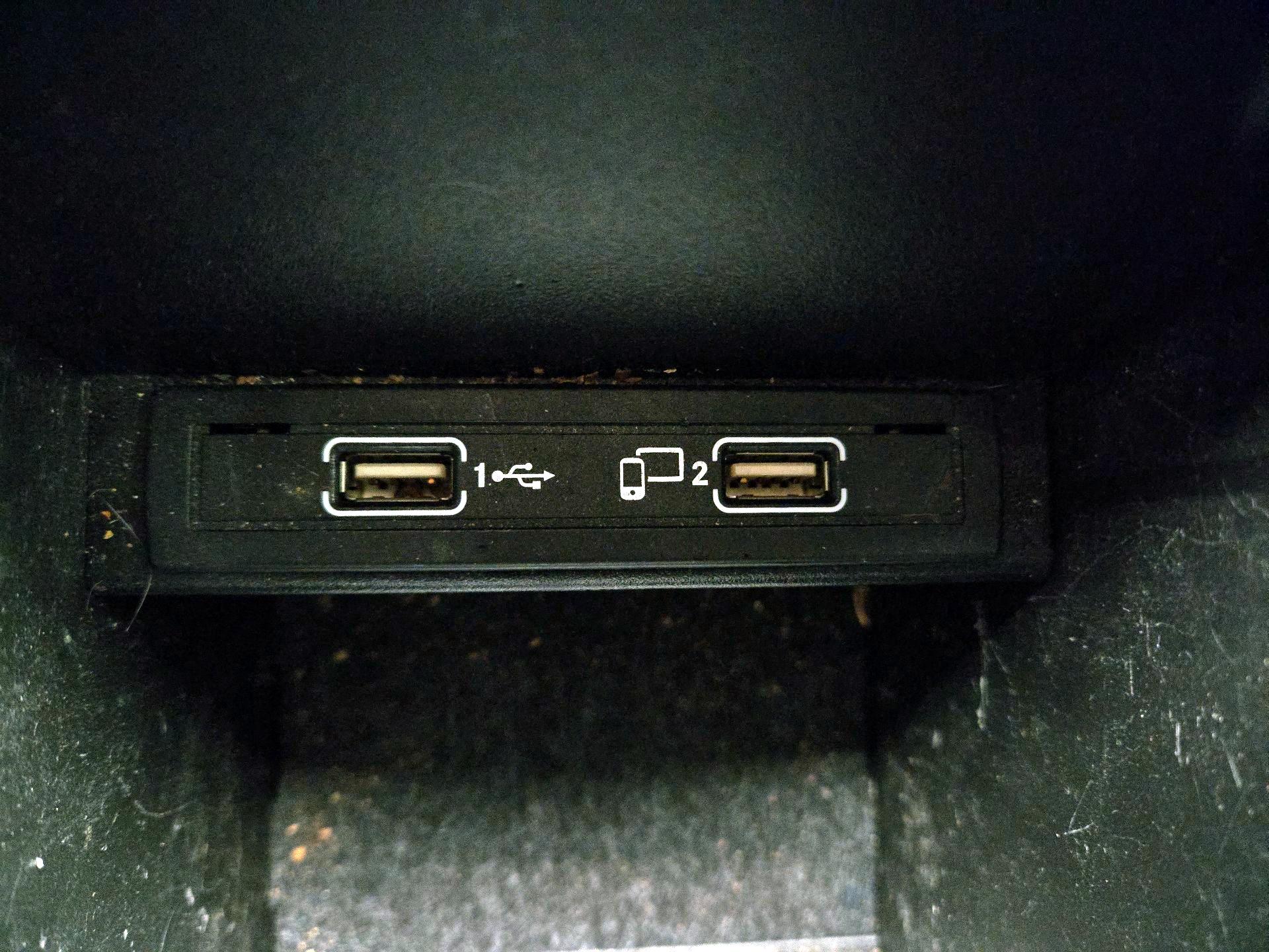 Thumbnail: 2016 Mercedes-Benz GLA - 17