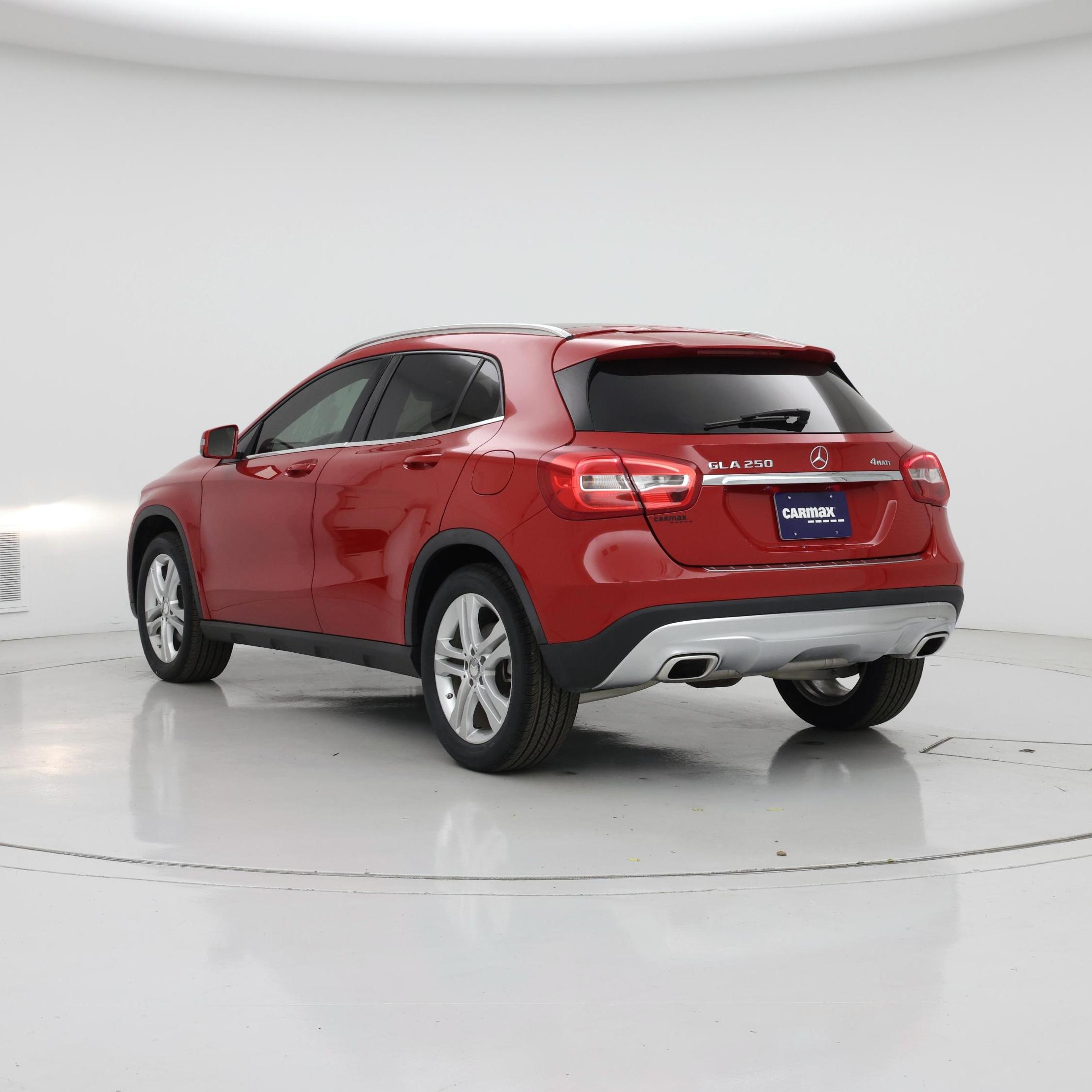 Thumbnail: 2016 Mercedes-Benz GLA - 2