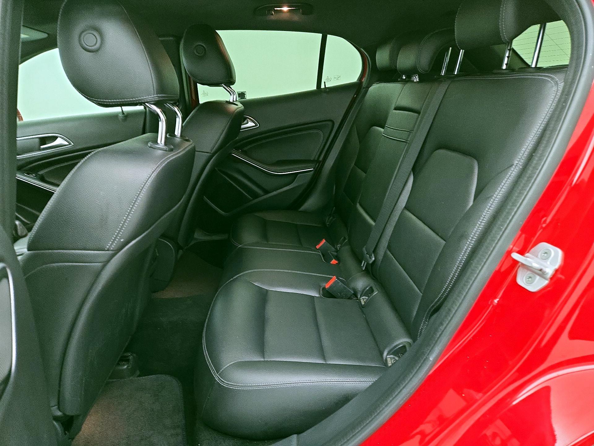 Thumbnail: 2016 Mercedes-Benz GLA - 19