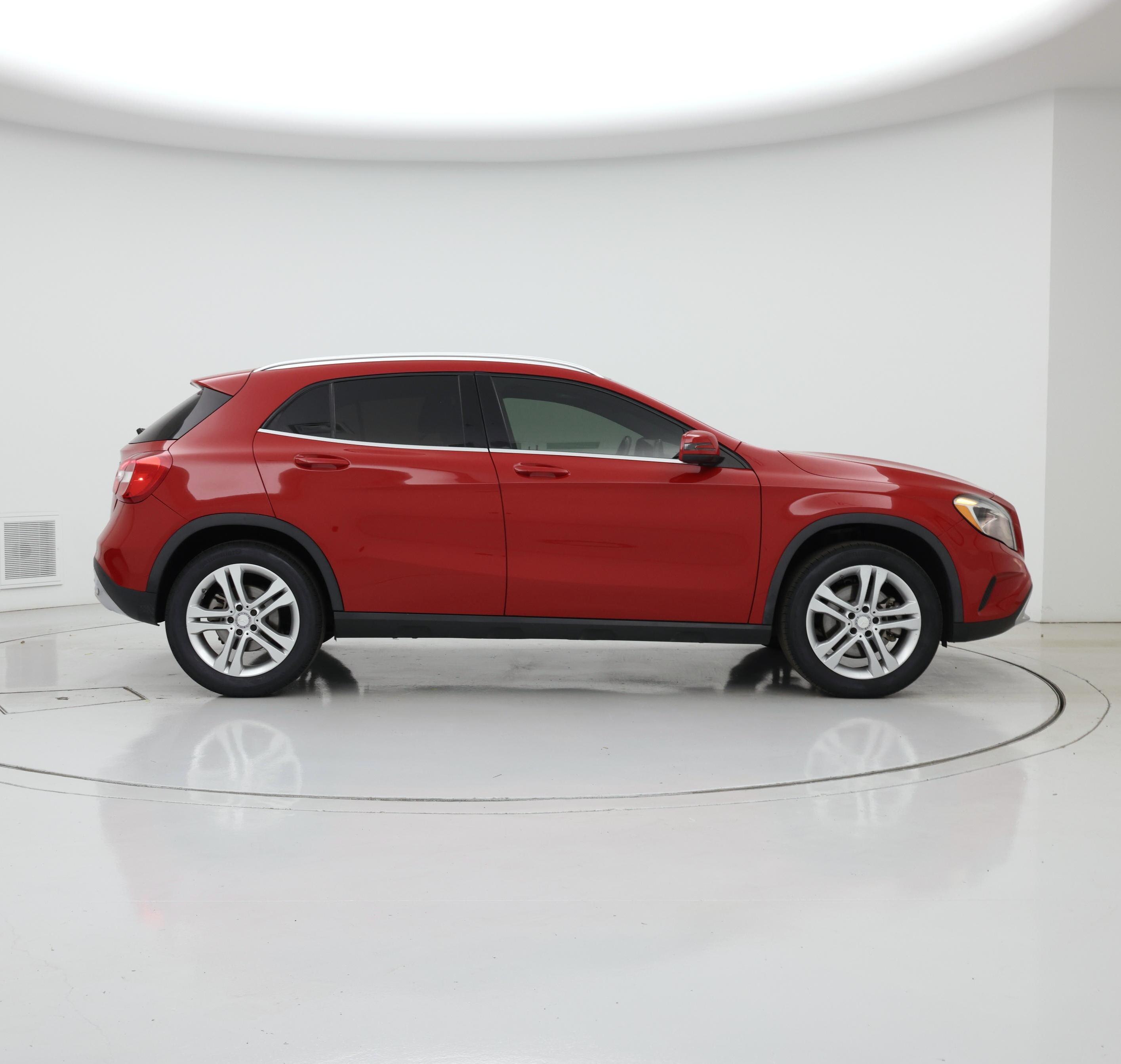 Thumbnail: 2016 Mercedes-Benz GLA - 7