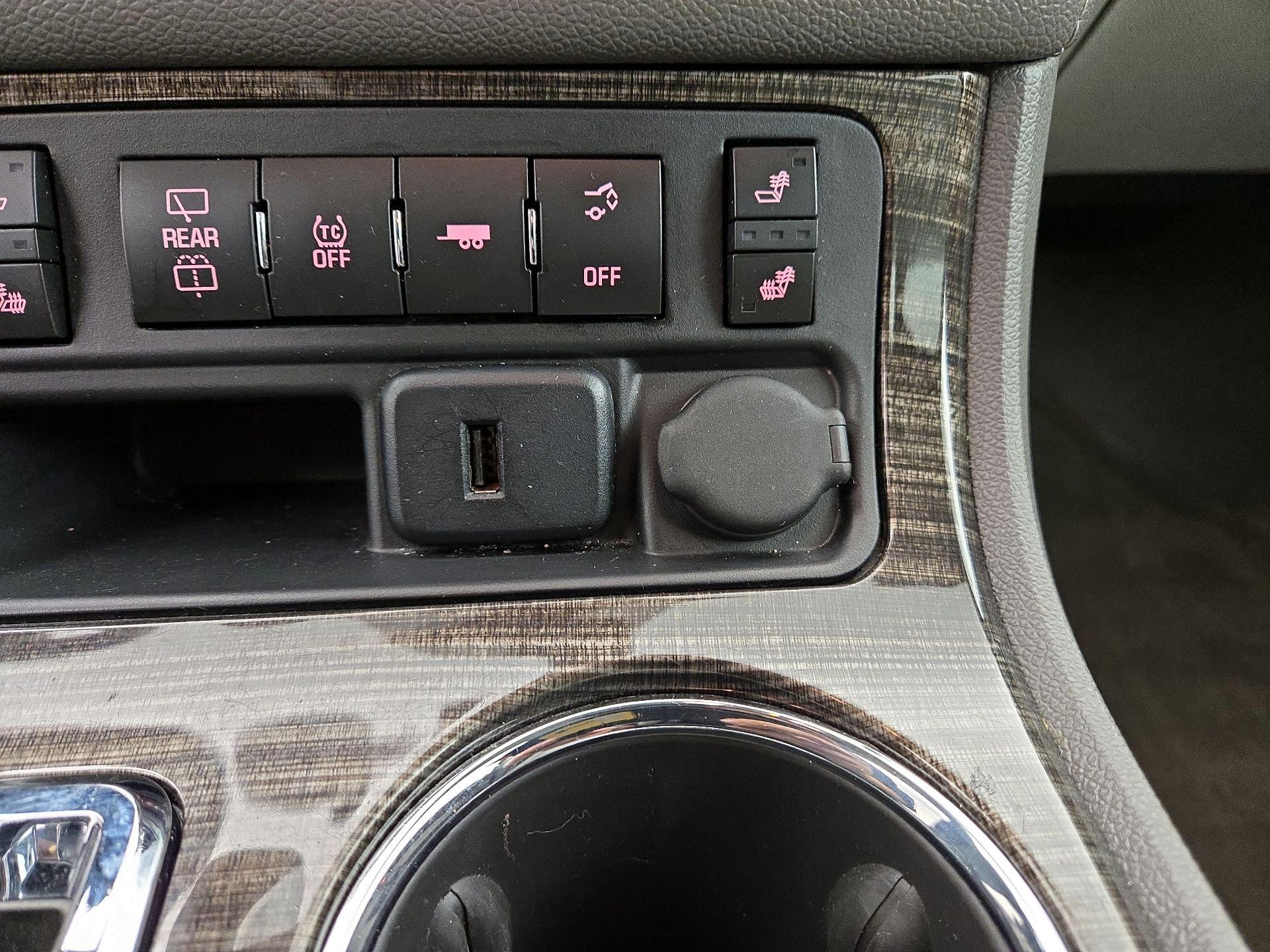 Thumbnail: 2016 GMC Acadia - 19