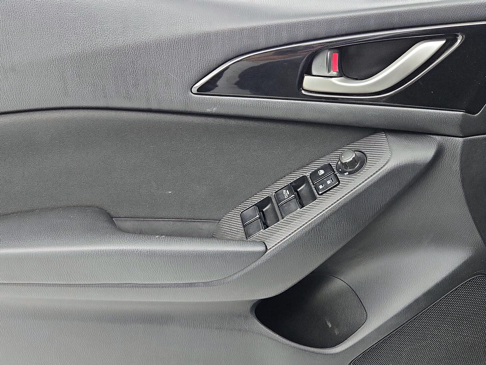 Thumbnail: 2014 Mazda Mazda3 - 12