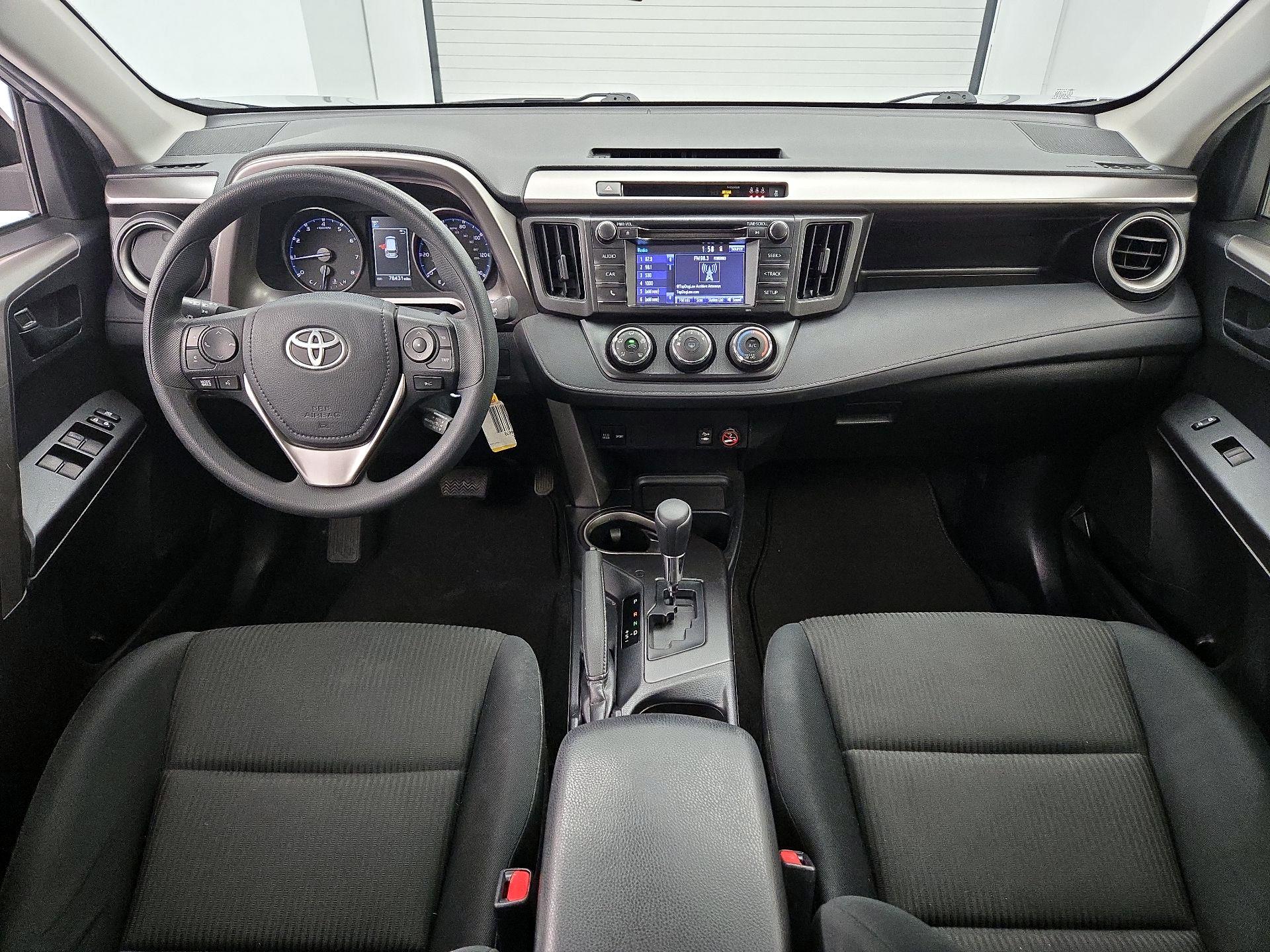 Thumbnail: 2018 Toyota RAV4 - 9
