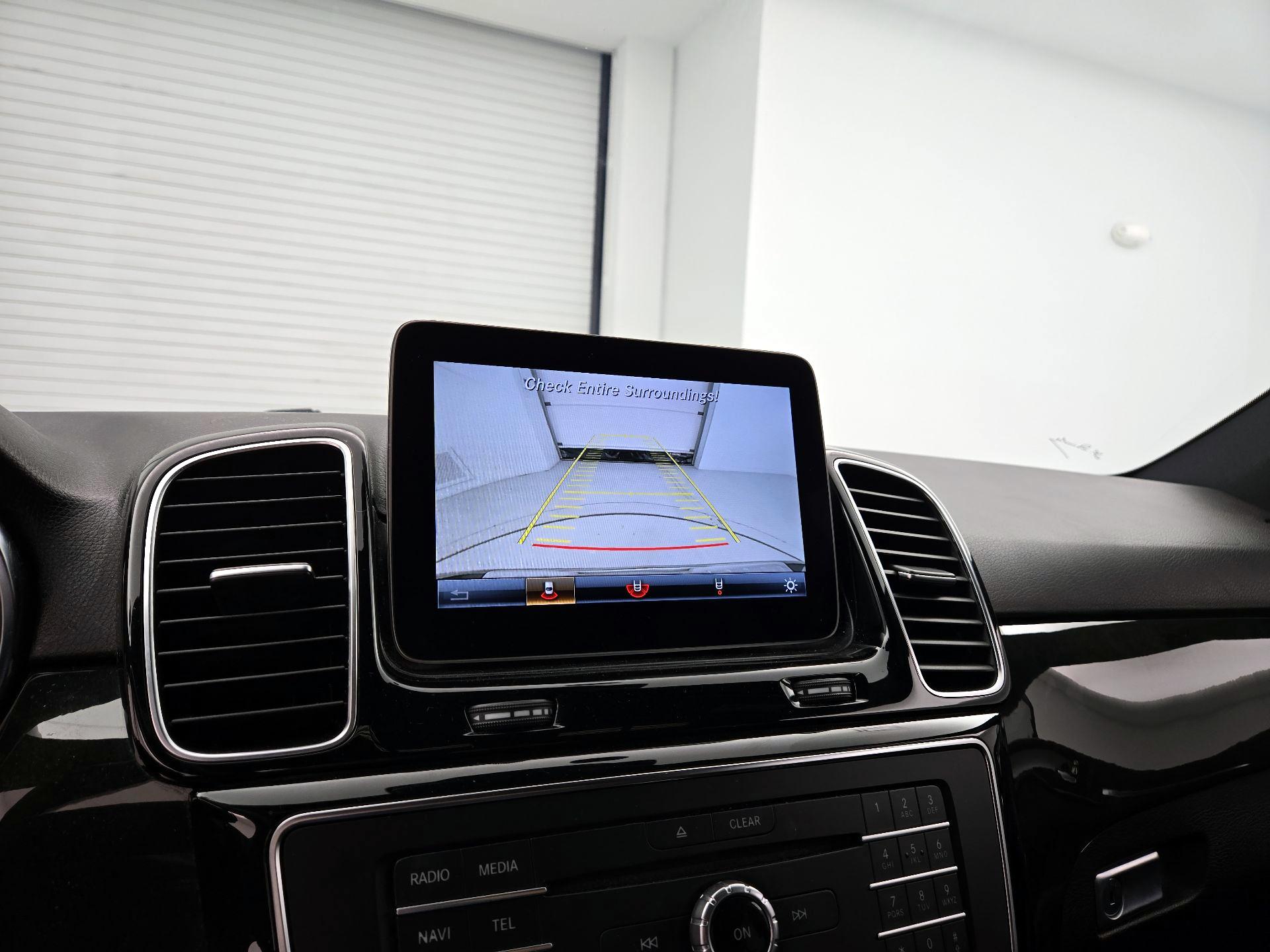 Thumbnail: 2018 Mercedes-Benz GLE - 15