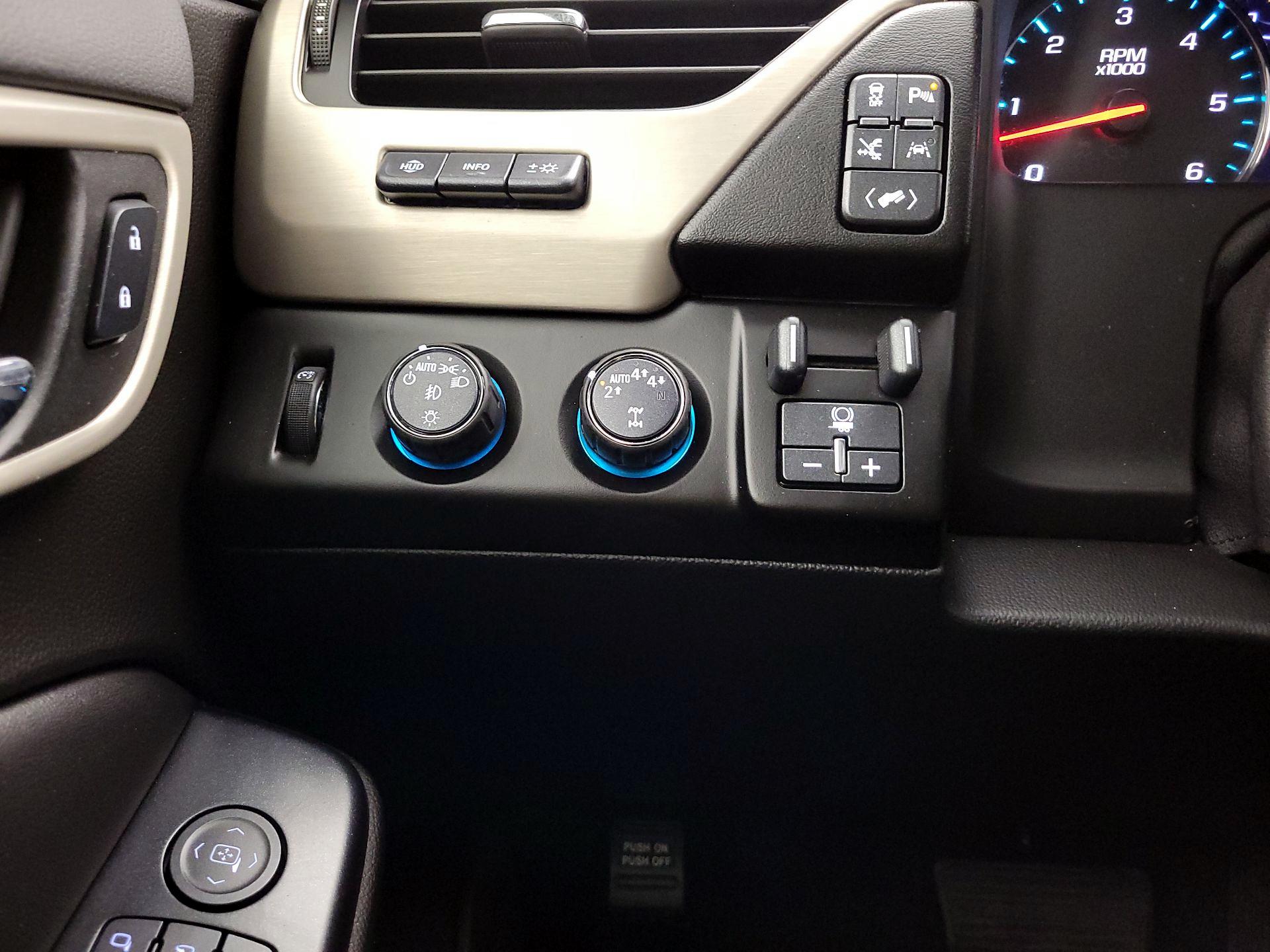 Thumbnail: 2020 GMC Yukon XL - 13