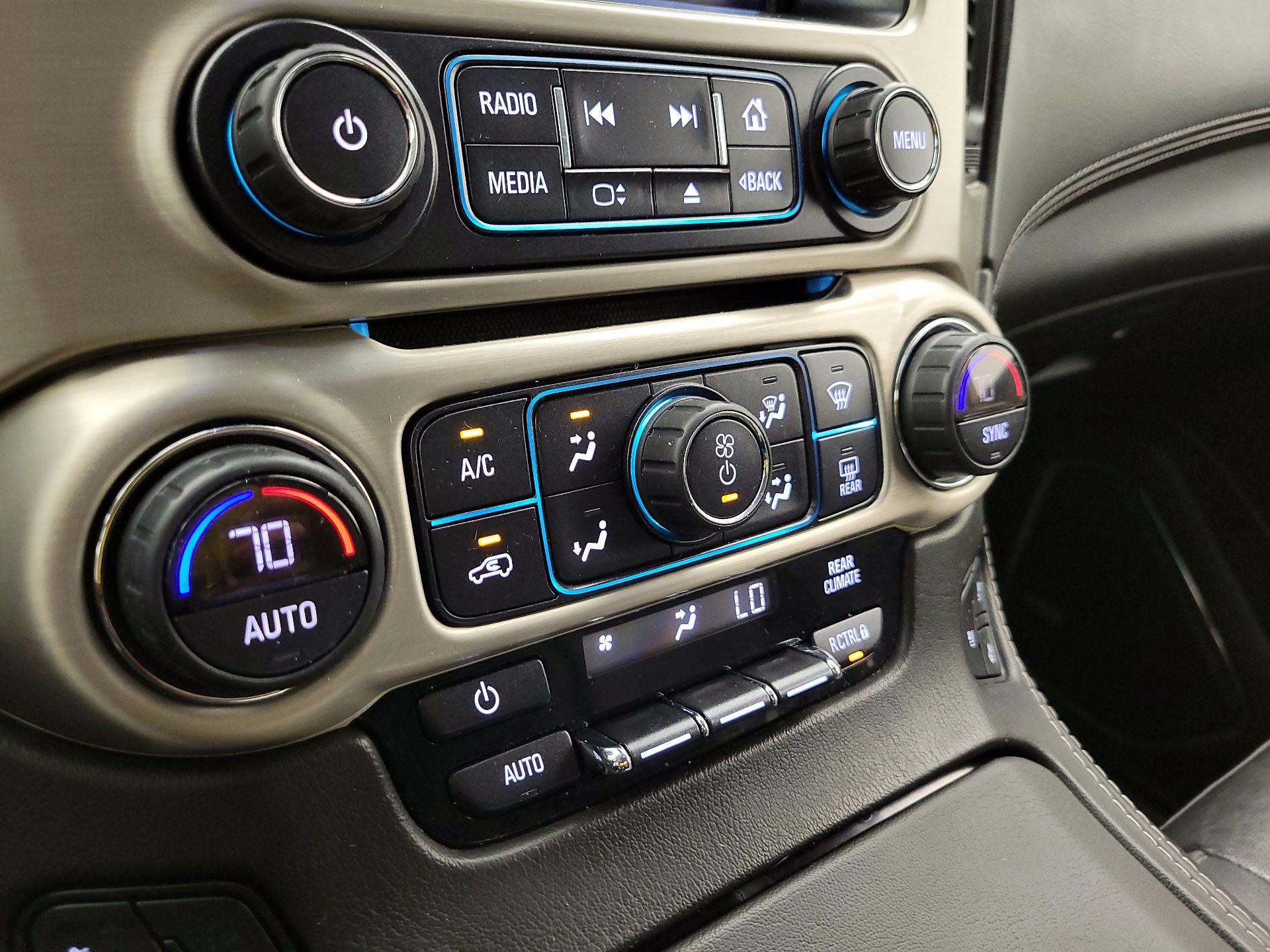 Thumbnail: 2020 GMC Yukon XL - 17