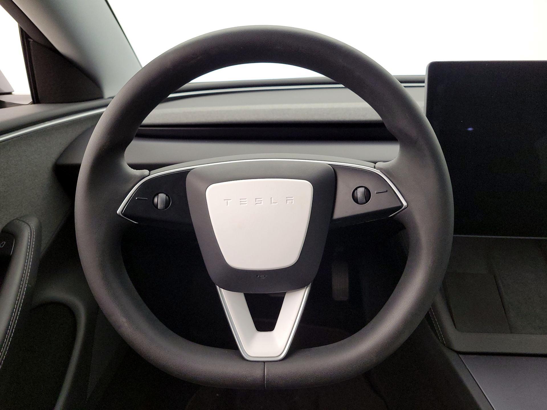 Thumbnail: 2024 Tesla Model 3 - 10