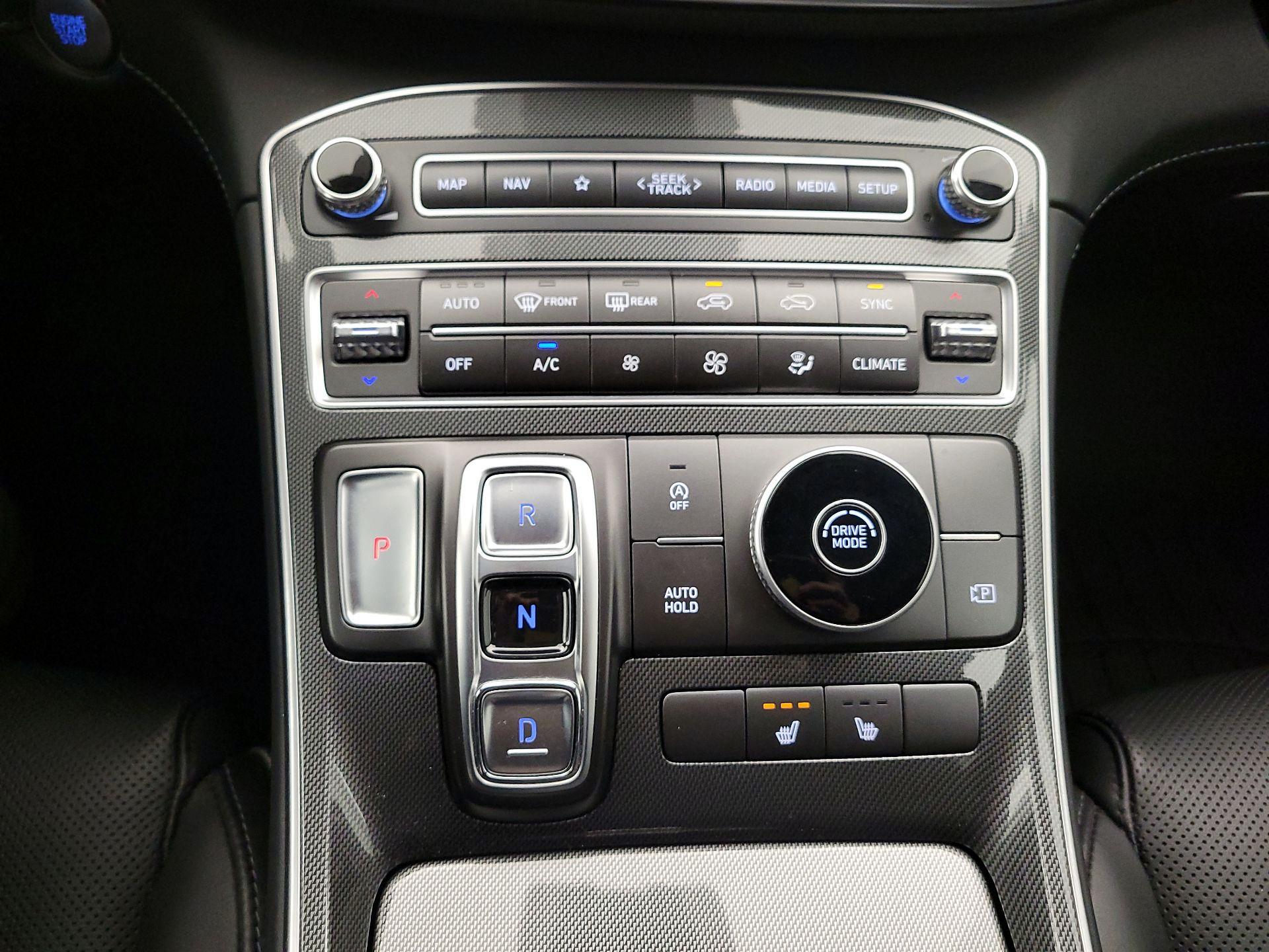 Thumbnail: 2022 Hyundai Santa Fe - 17