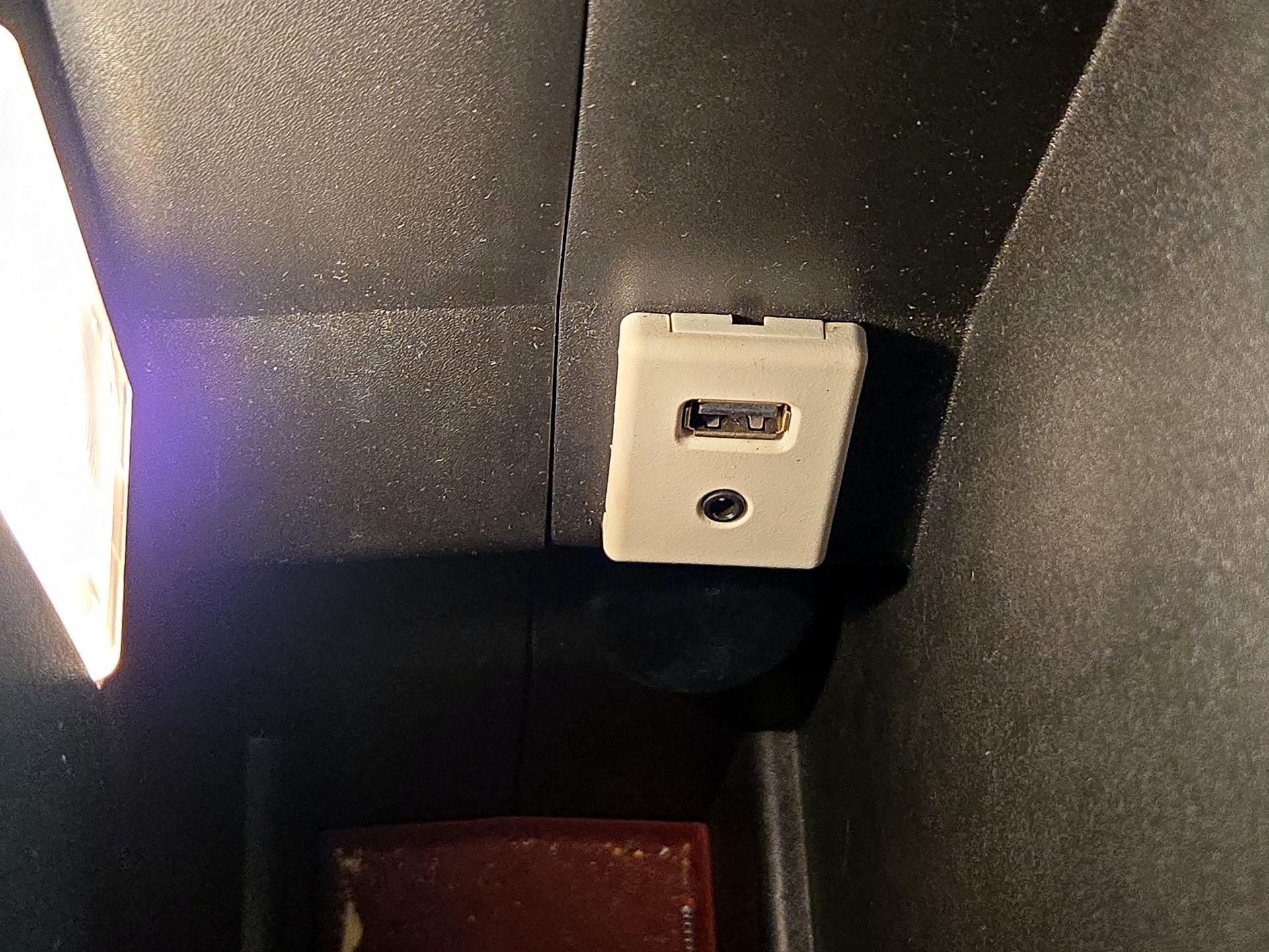 Thumbnail: 2016 Chevrolet Equinox - 17