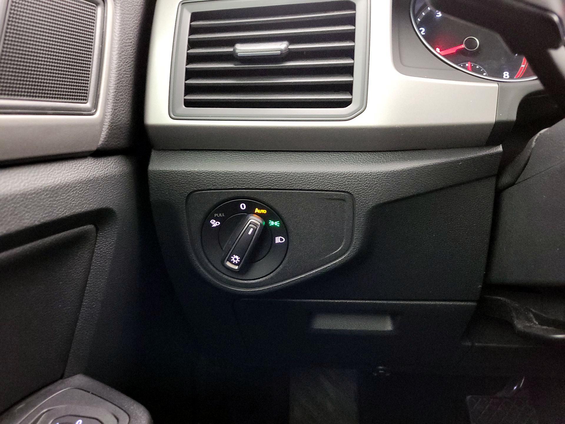 Thumbnail: 2020 Volkswagen Atlas - 13