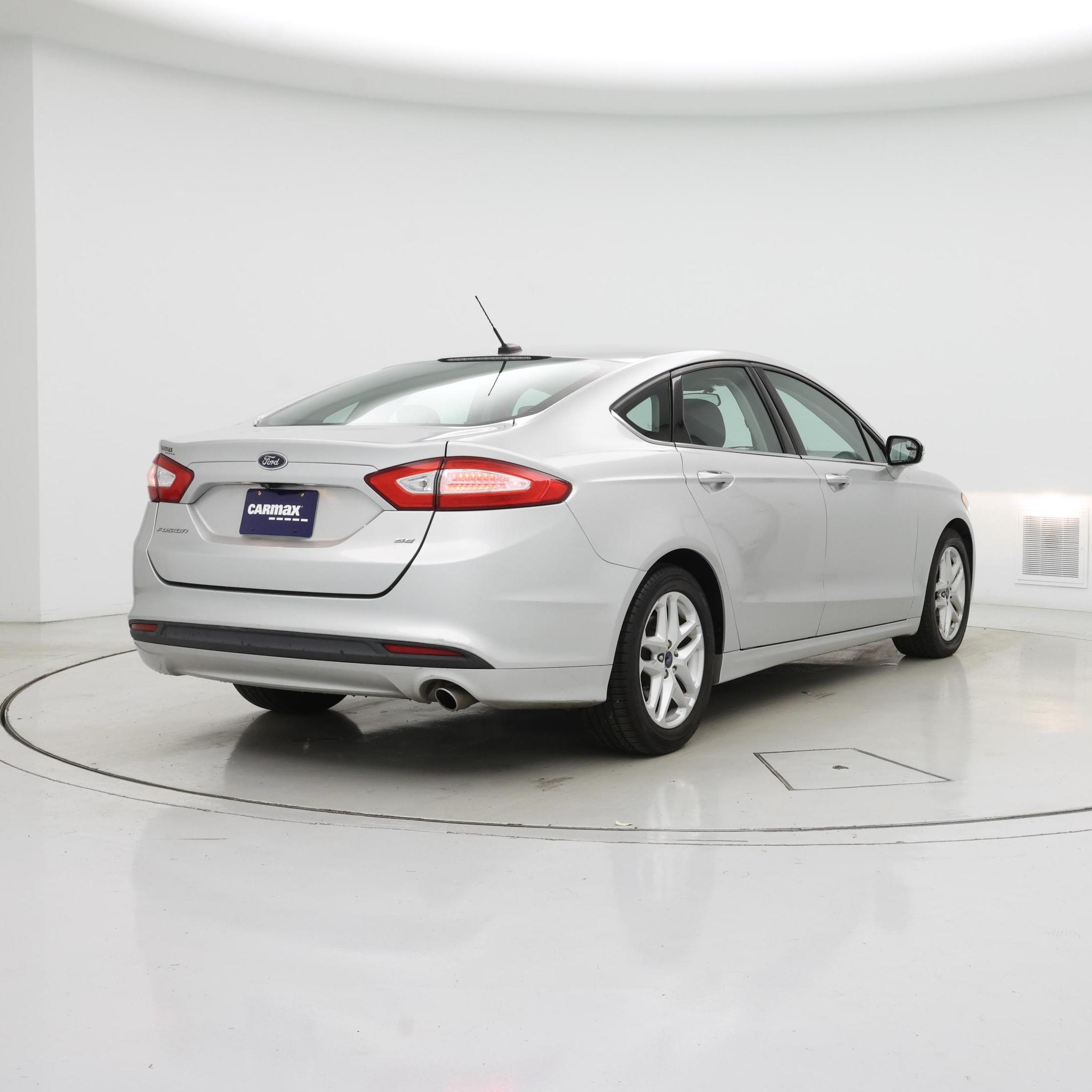 Thumbnail: 2016 Ford Fusion - 8