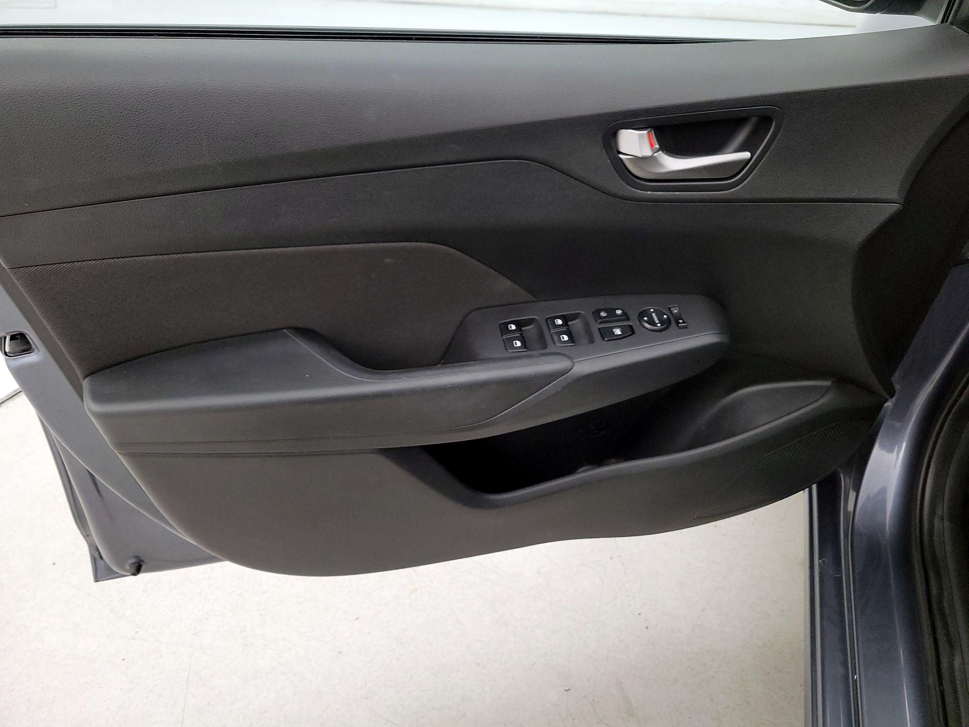 Thumbnail: 2020 Hyundai Accent - 12