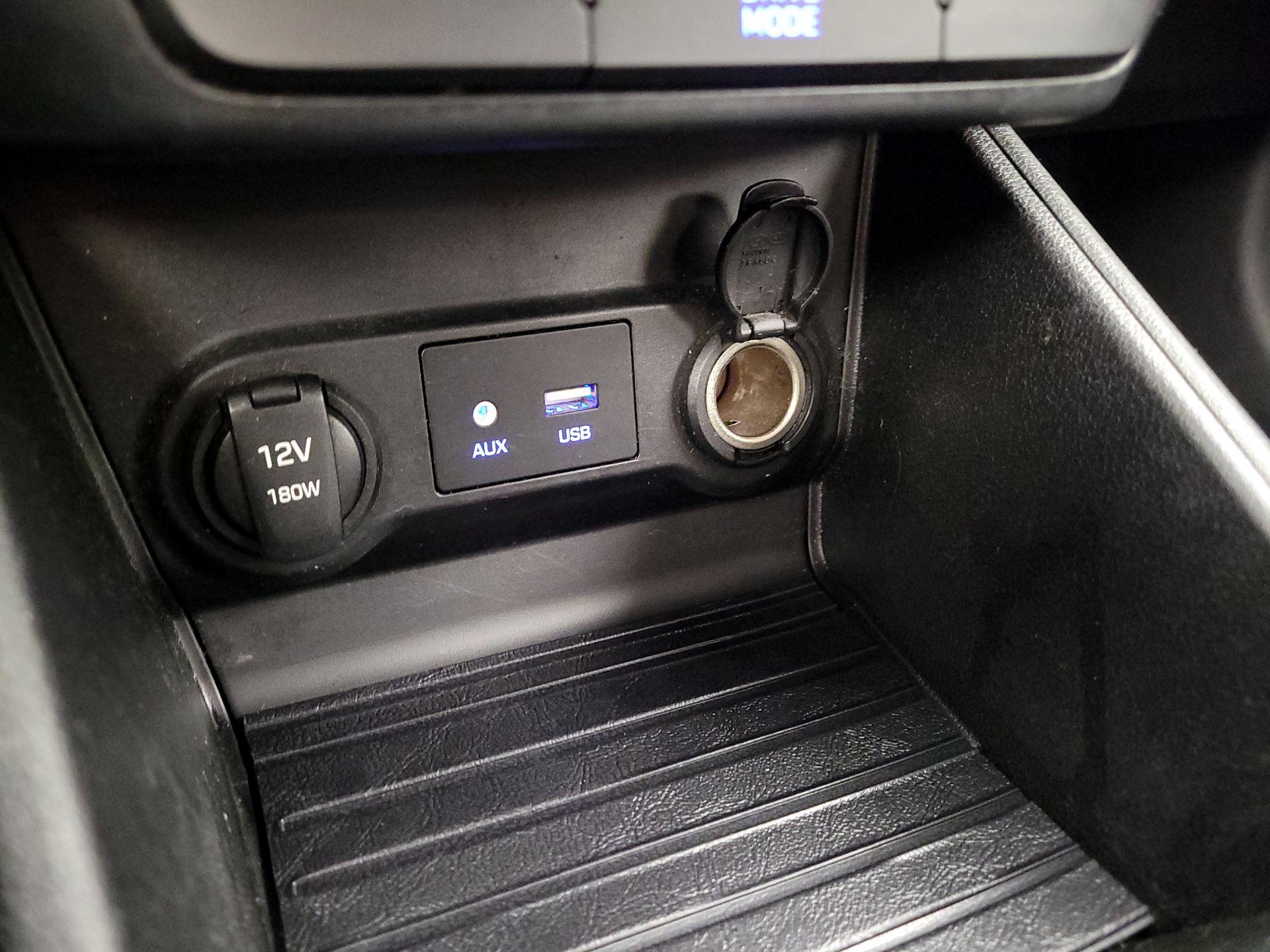 Thumbnail: 2020 Hyundai Accent - 18