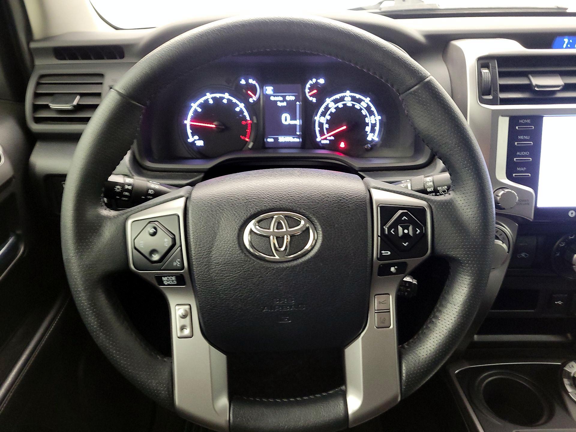 Thumbnail: 2022 Toyota 4Runner - 10