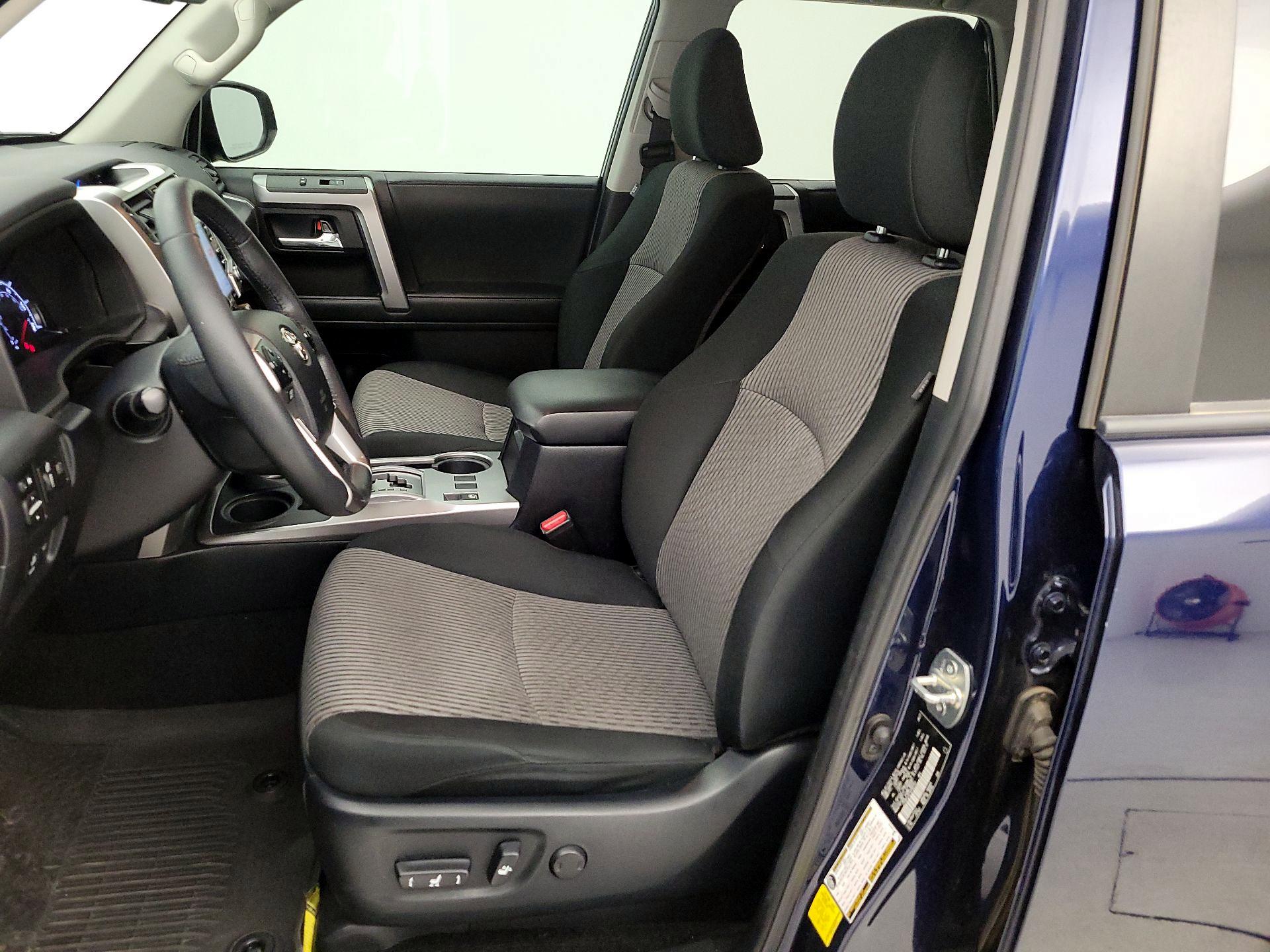 Thumbnail: 2022 Toyota 4Runner - 11