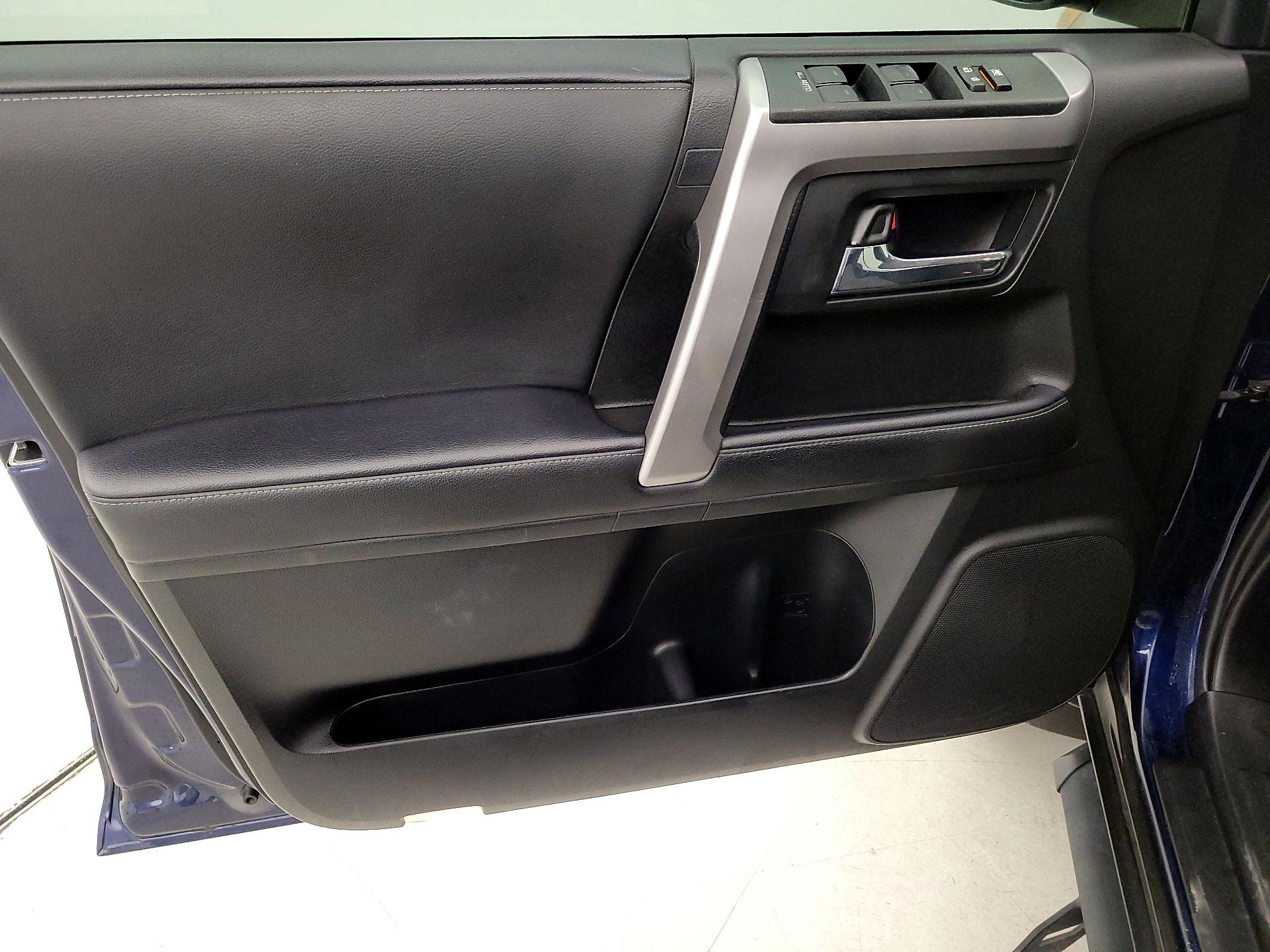 Thumbnail: 2022 Toyota 4Runner - 12